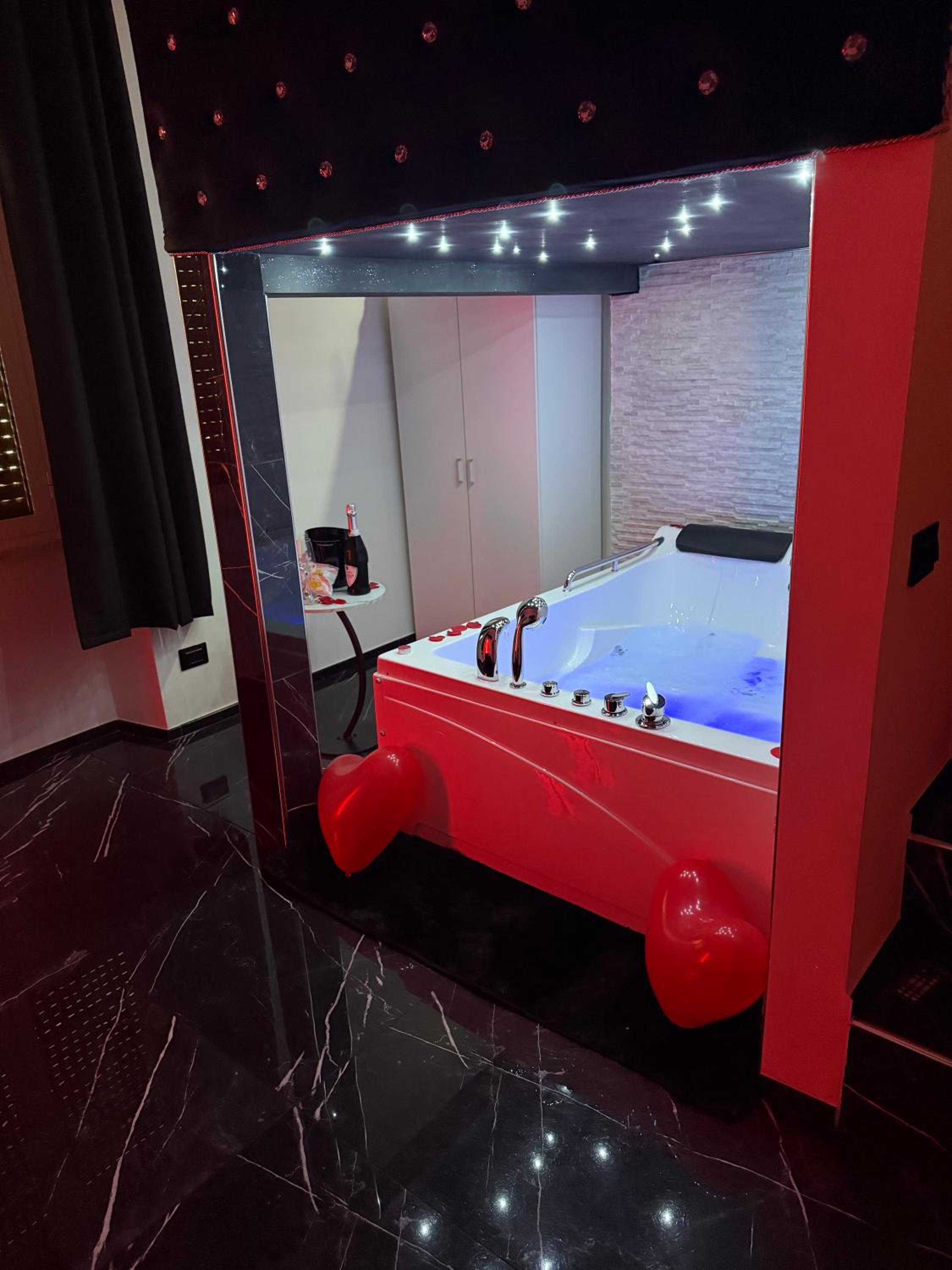 Qt suite & luxury