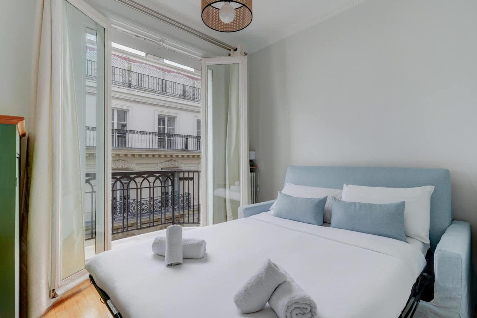 Renaissance Madeleine - Elegant home in Madeleine