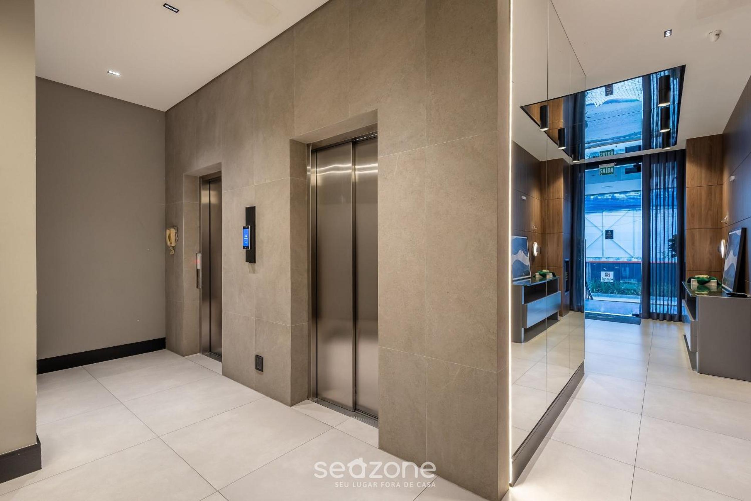 Apt w/ Gourmet Balcony 500m from the Beach CDM0101