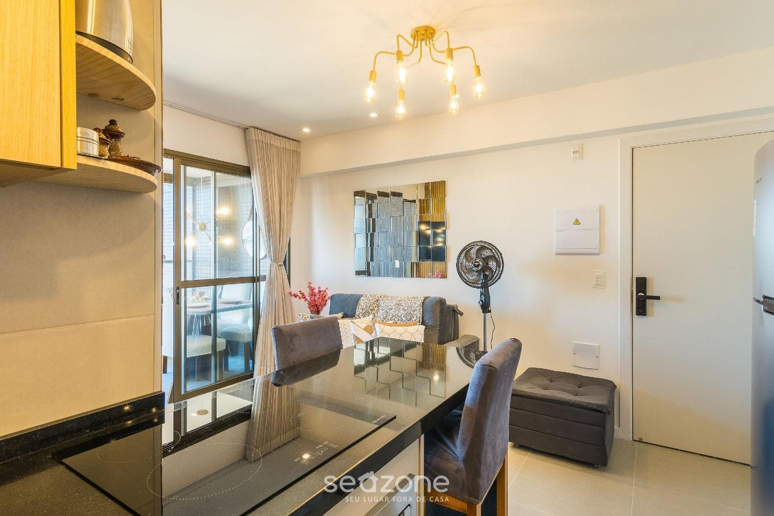 Apartments in a building with a pool 800m from the beach in Salvador - EDF