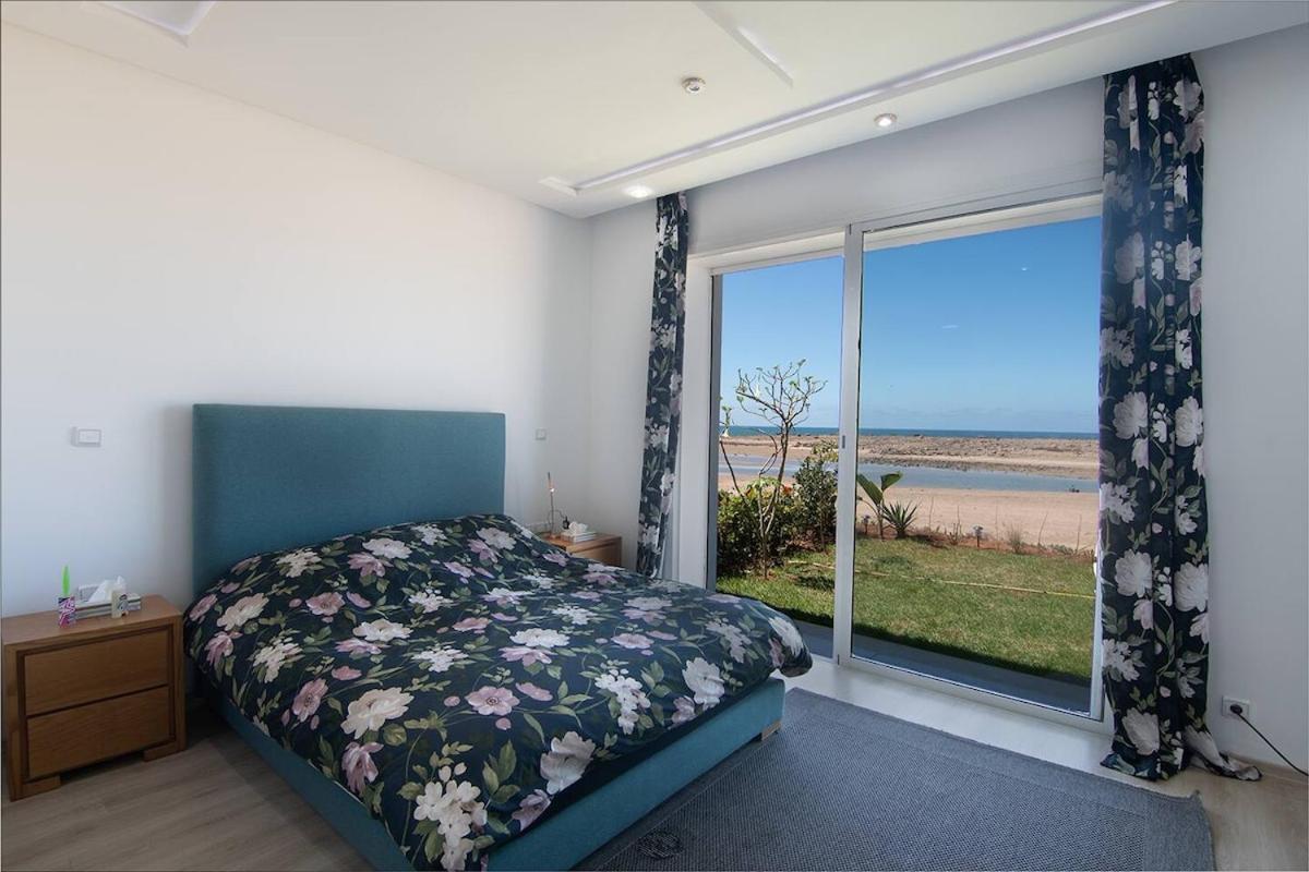 Luxury Oceanfront 3BR Villa in Rabat, Plage Val d Or - Private Beach access & Spa