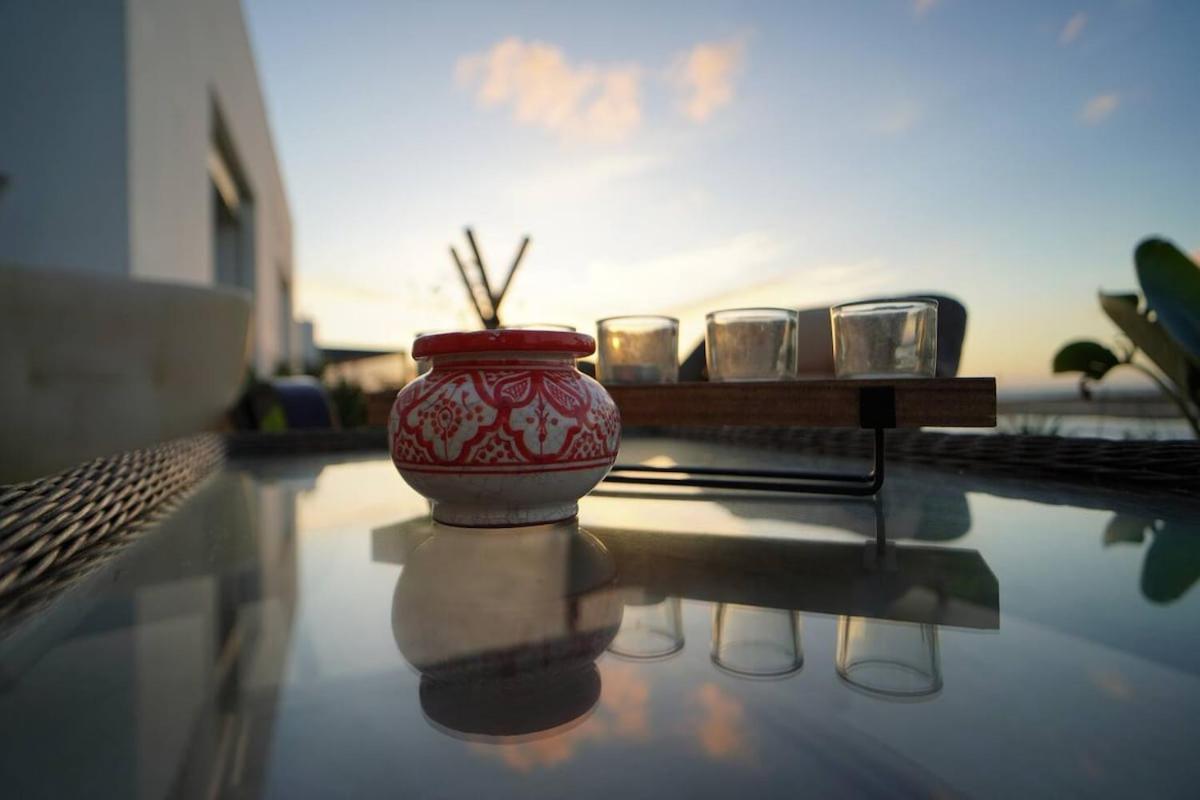 Luxury Oceanfront 3BR Villa in Rabat, Plage Val d Or - Private Beach access & Spa