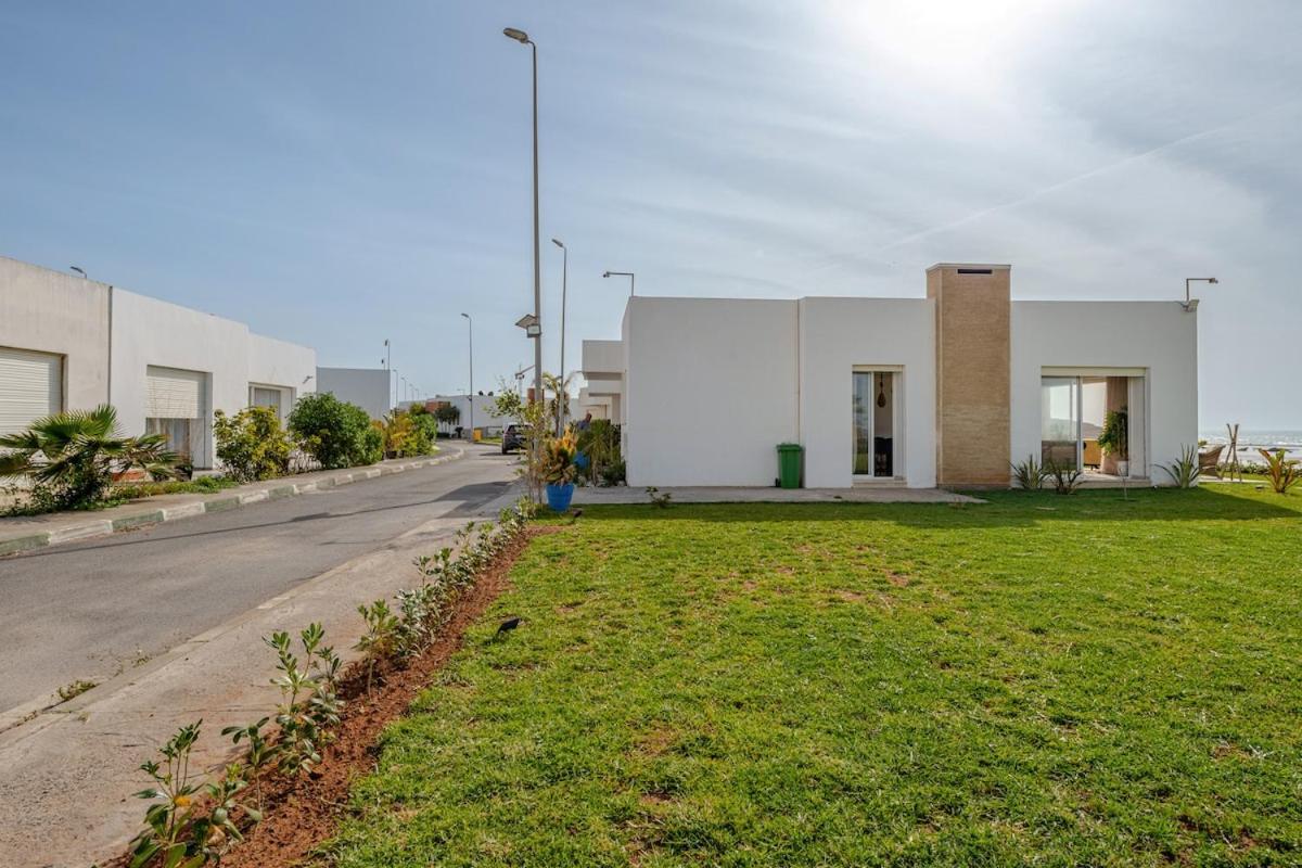 Luxury Oceanfront 3BR Villa in Rabat, Plage Val d Or - Private Beach access & Spa