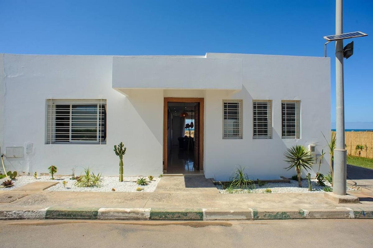 Luxury Oceanfront 3BR Villa in Rabat, Plage Val d Or - Private Beach access & Spa