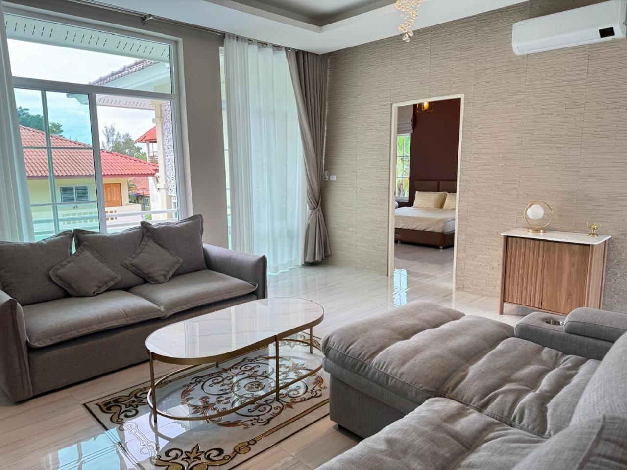 Kamala Beach Phuket - 4BR Private Luxury Pool Villa with Maid