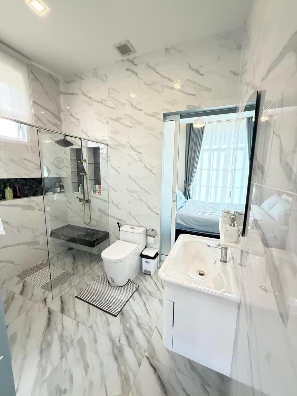 Kamala Beach Phuket - 4BR Private Luxury Pool Villa with Maid