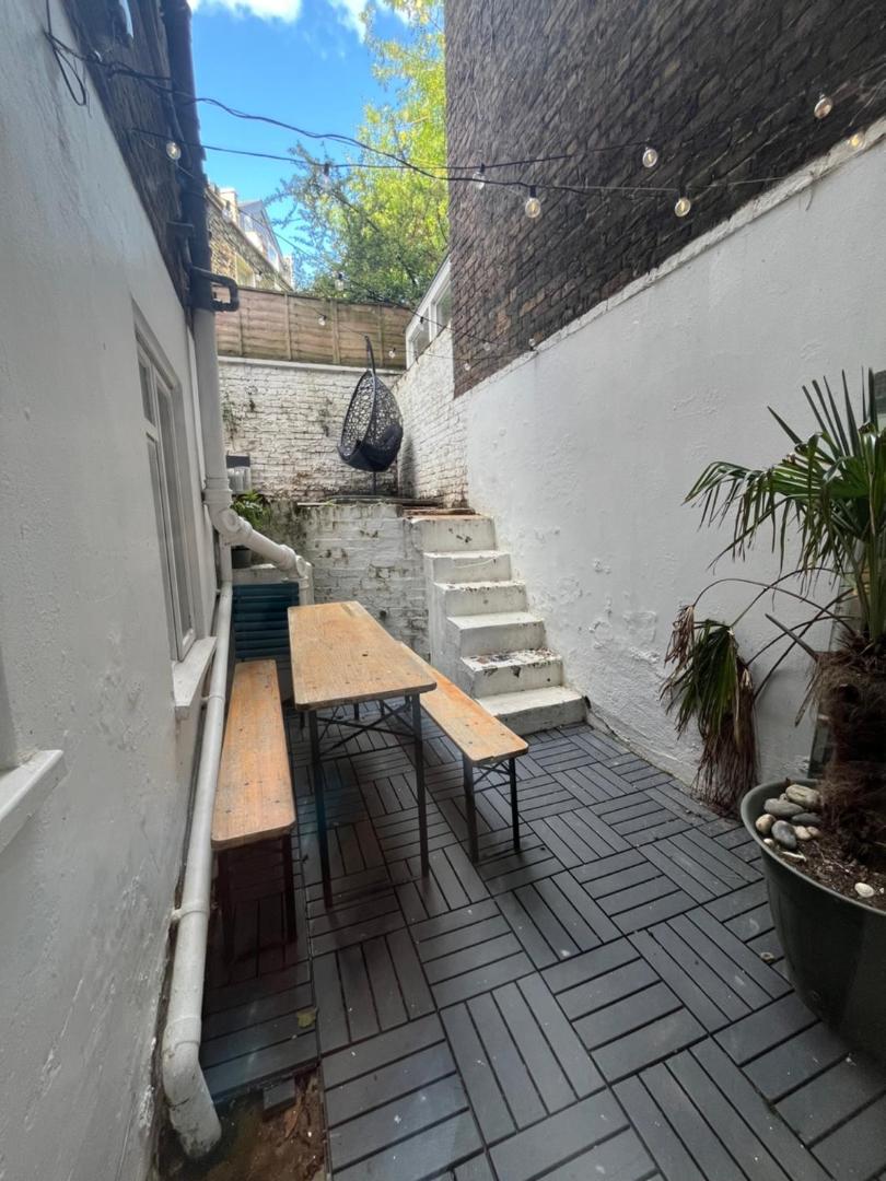 Cozy Garden Apartment with Wood Burner