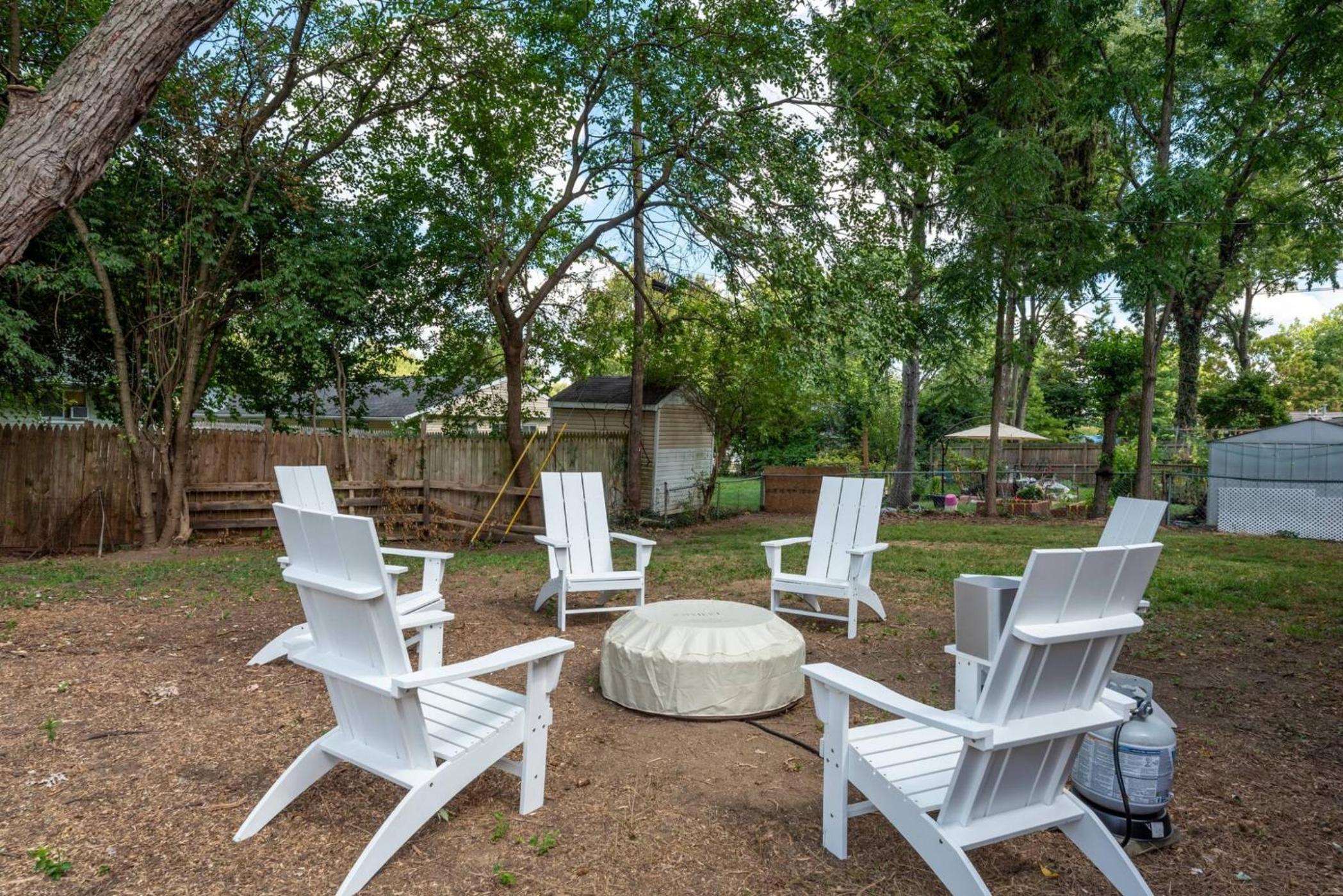 Spacious 5BR Firepit with Deck Near OSU and More