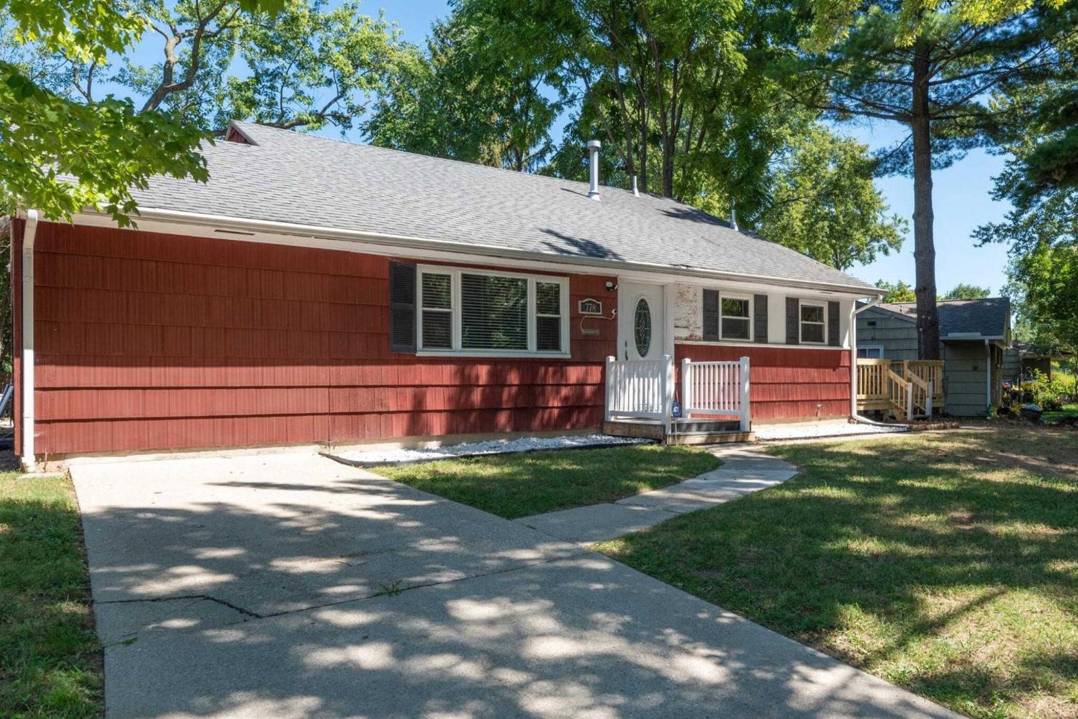 Spacious 5BR Firepit with Deck Near OSU and More