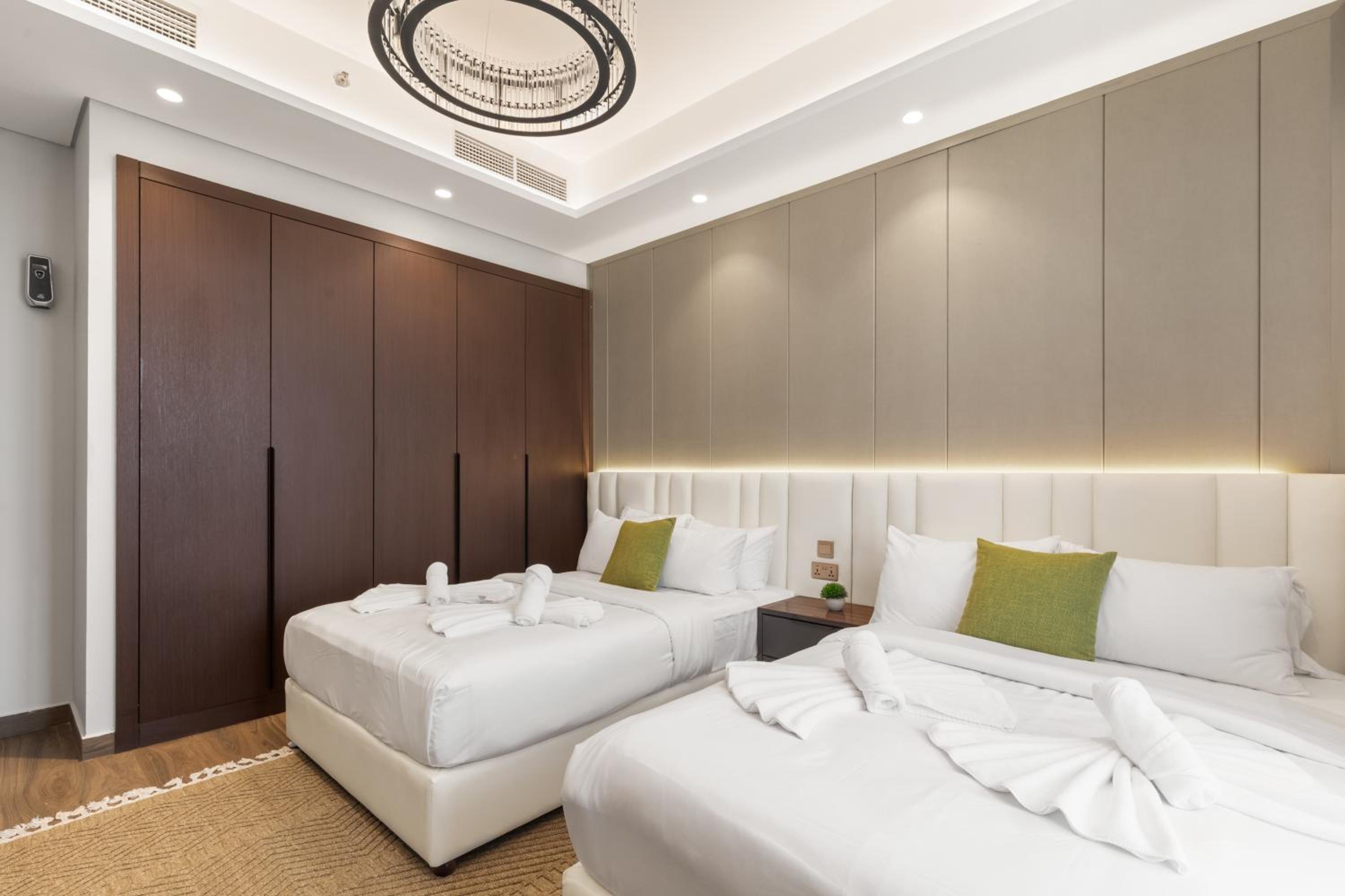 Royal Vista - Luxury 4BR Apartment At Nobles Tower - Business Bay