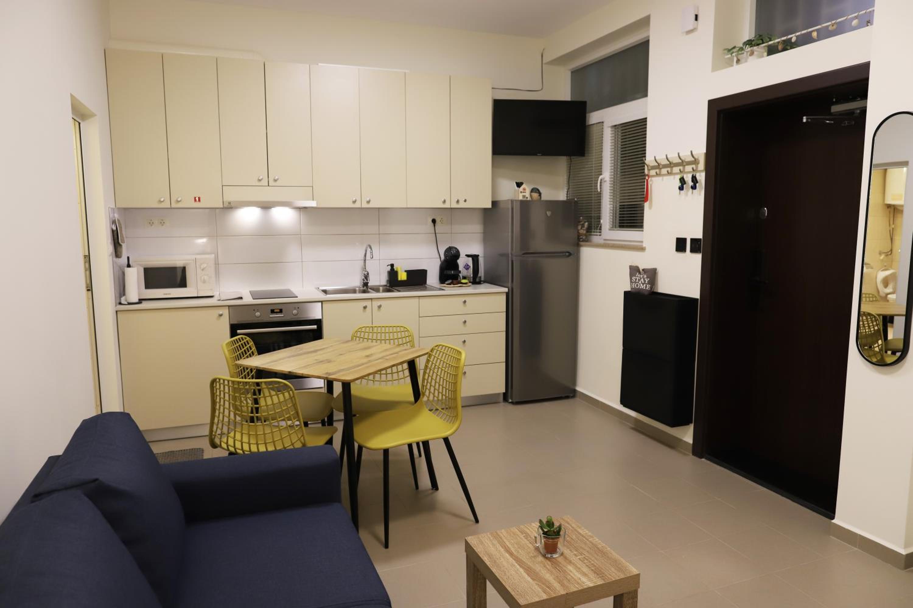 Azur Stay Burgas - self check-in and 2 bikes