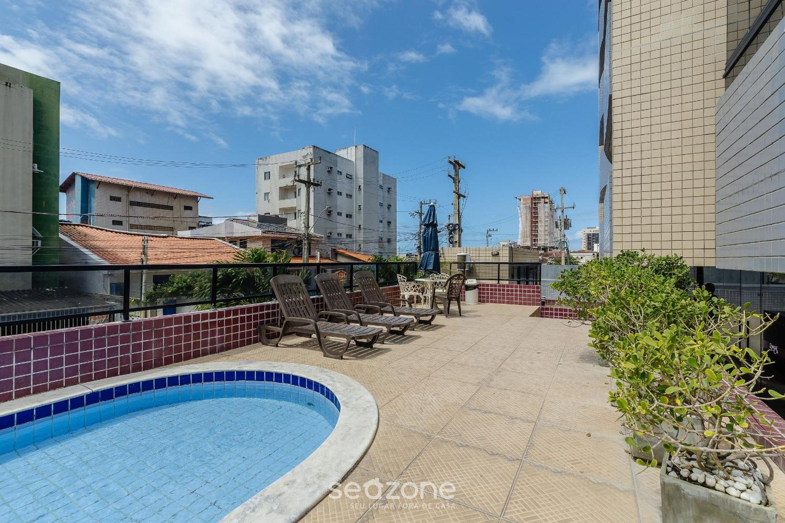 Fully Equipped Accommodations with Pool in a Prime Location in Maceió - ERE