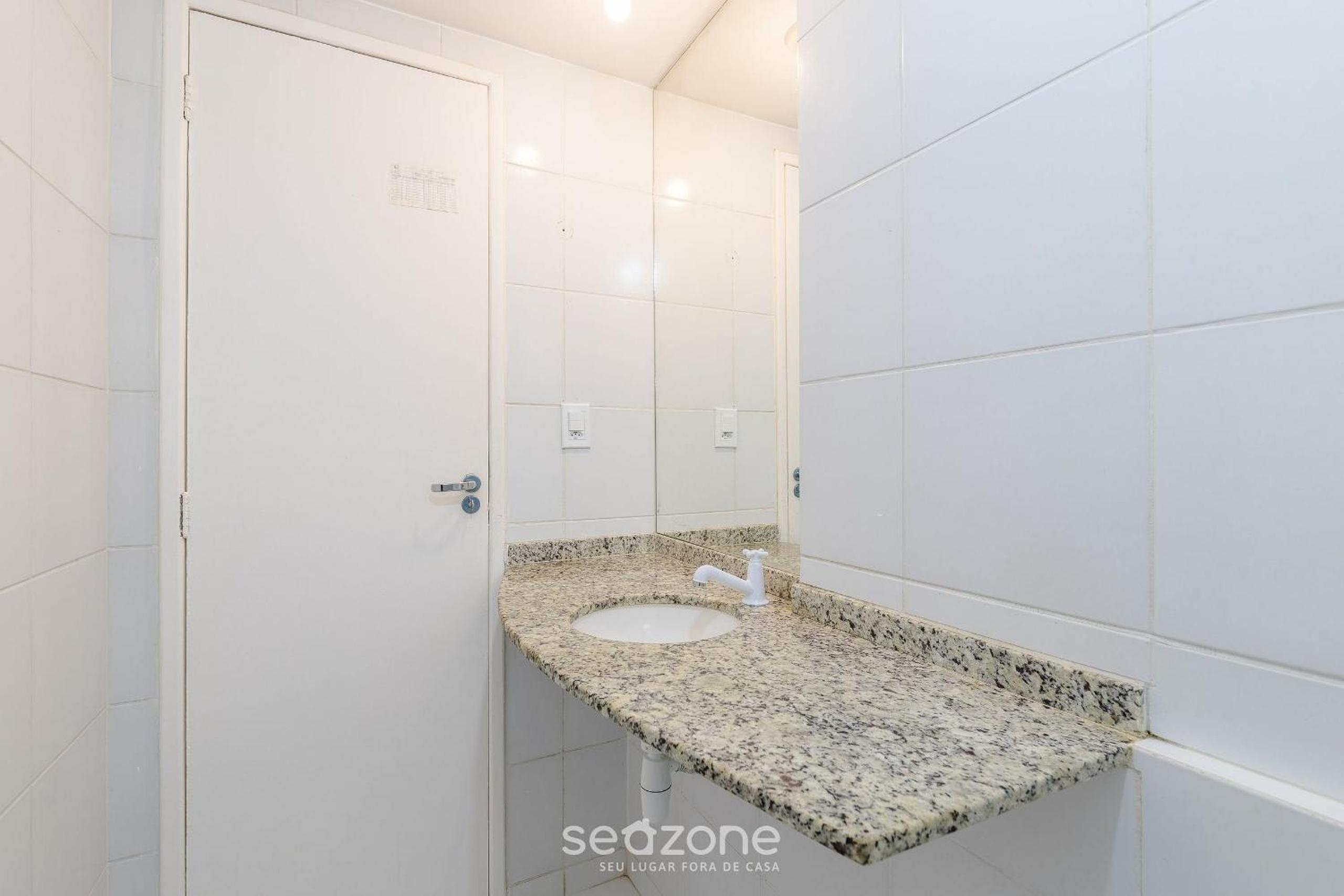 Fully Equipped Accommodations with Pool in a Prime Location in Maceió - ERE