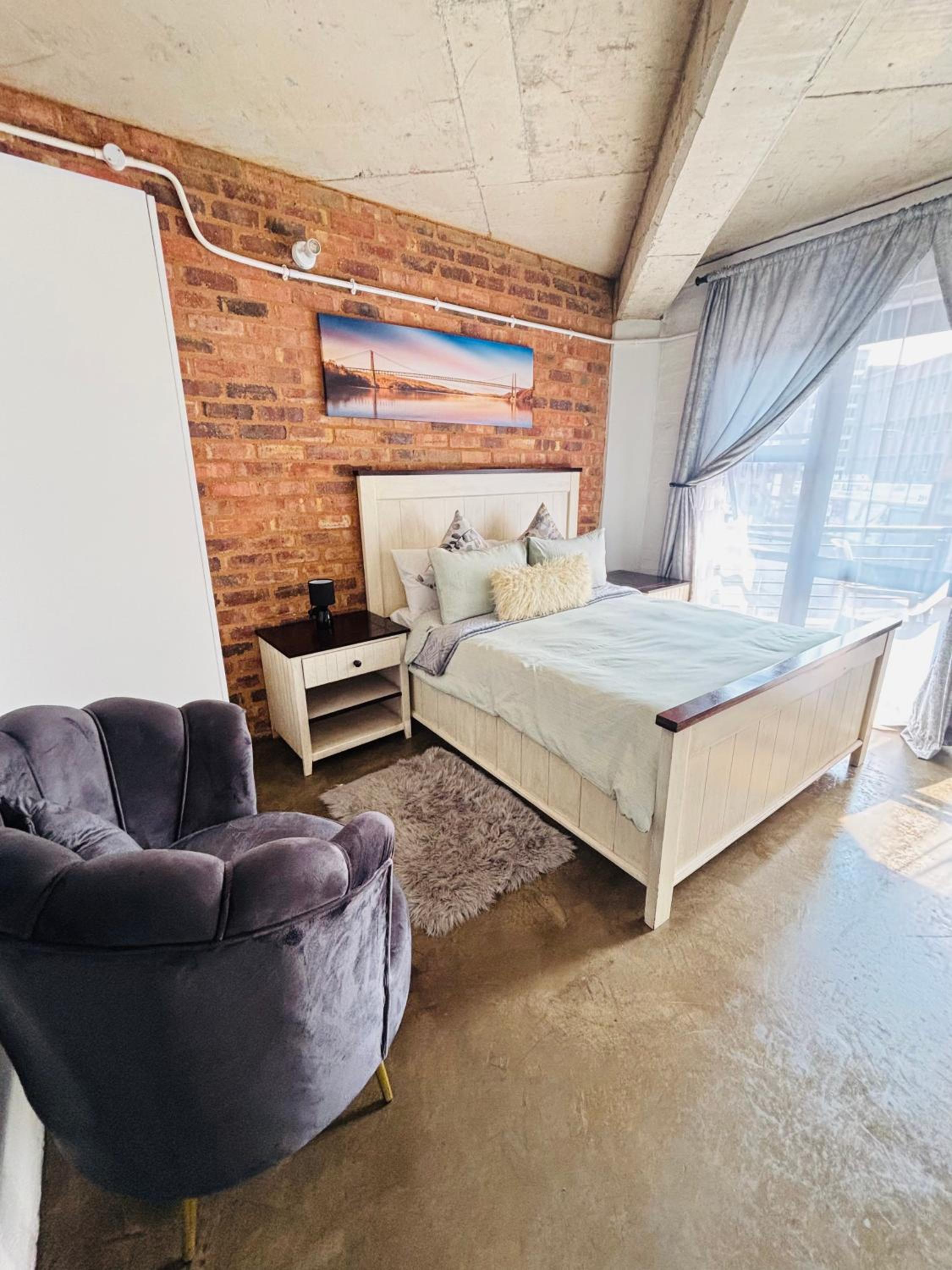 Cosy escape Balcony High speed WiFi Amenities