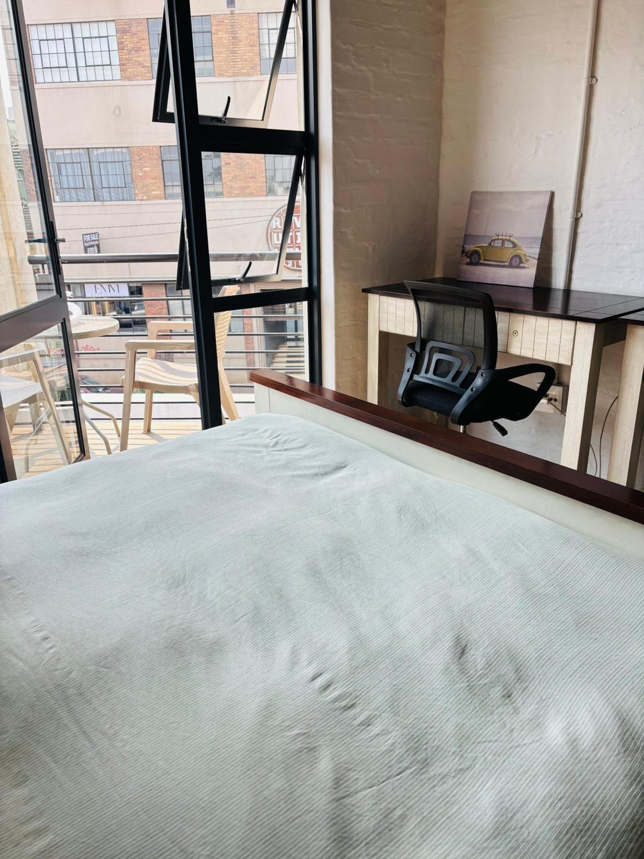 Cosy escape Balcony High speed WiFi Amenities