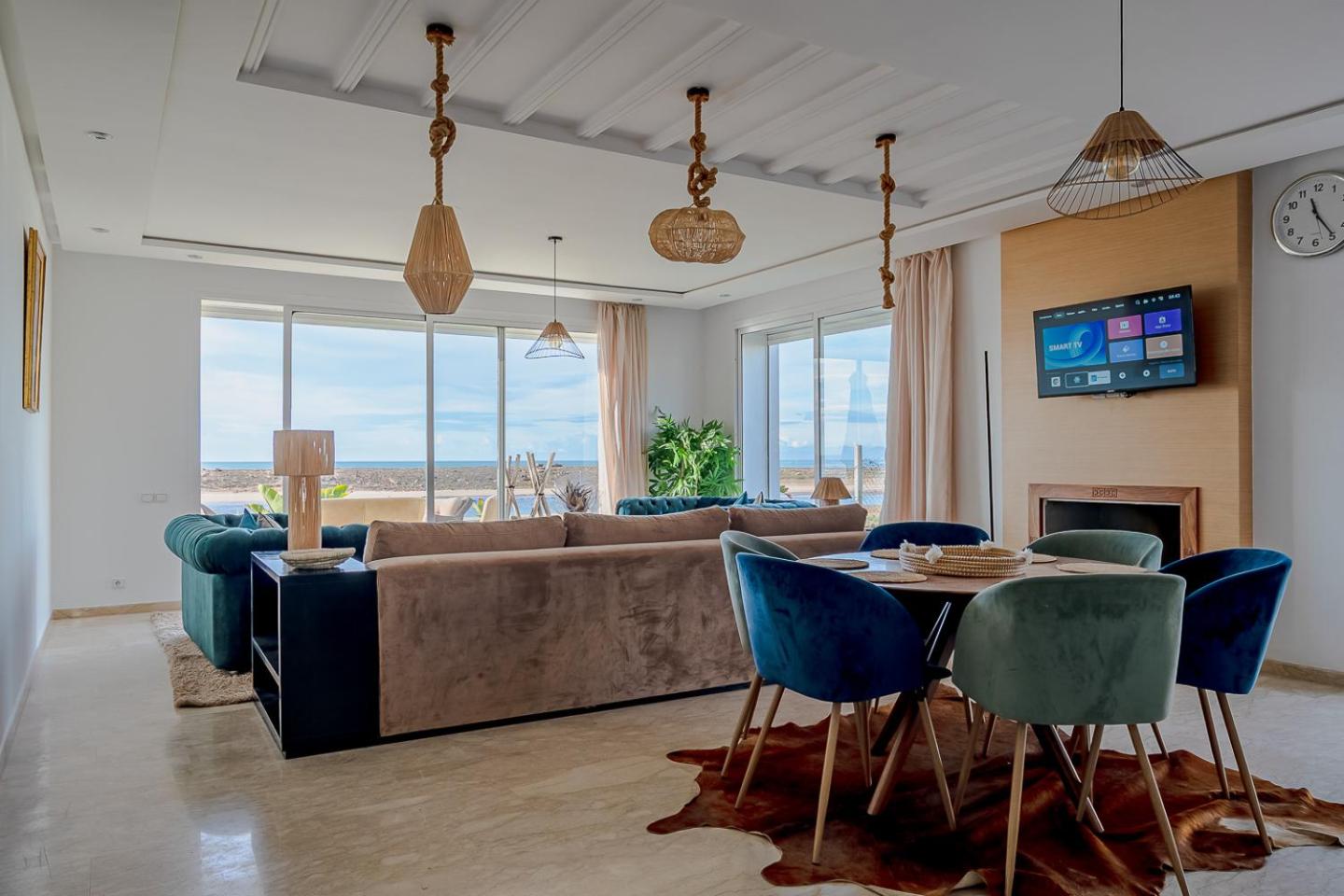 Luxury Oceanfront 3BR Villa in Rabat, Plage Val d Or - Private Beach access & Spa
