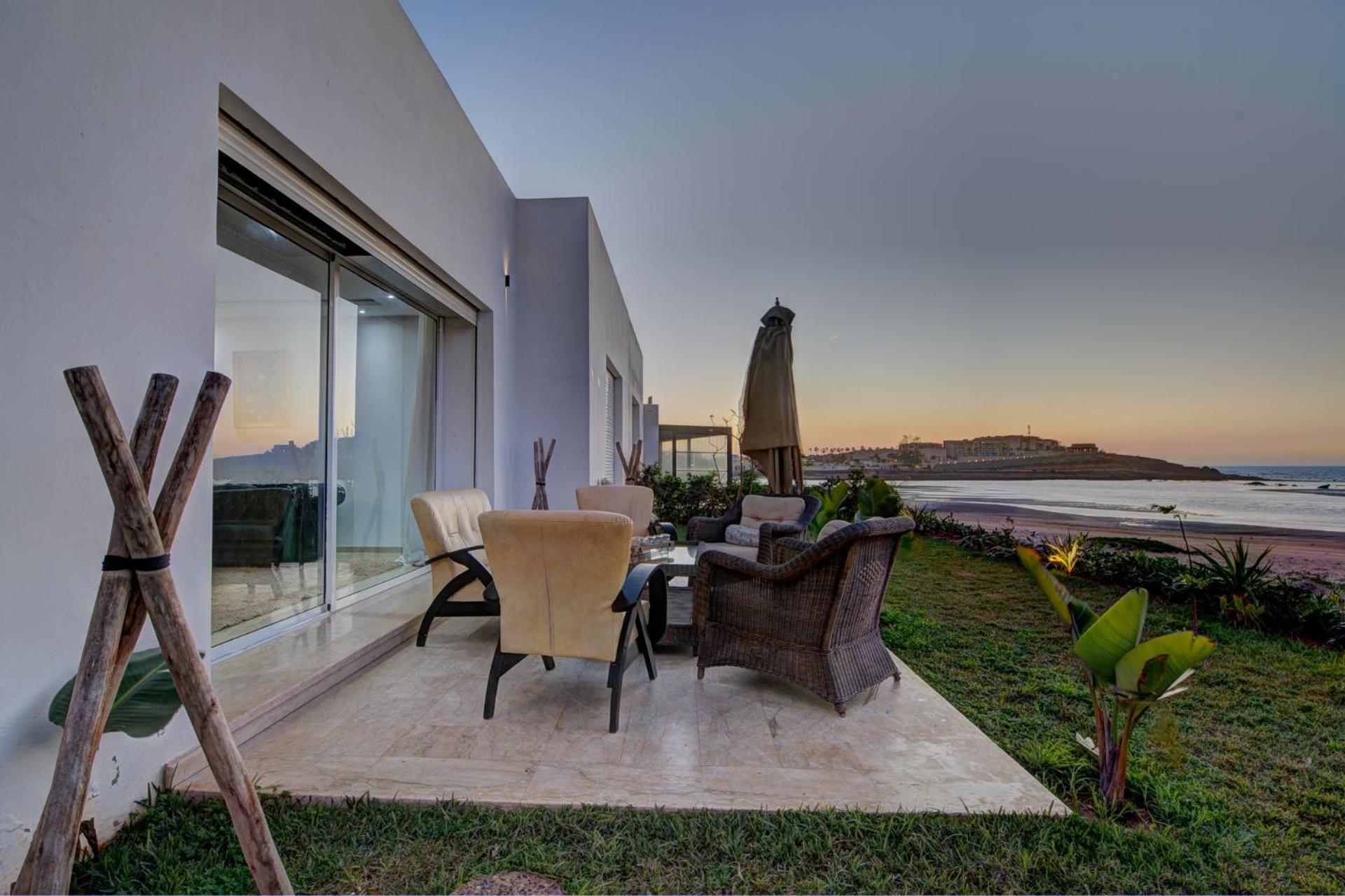 Luxury Oceanfront 3BR Villa in Rabat, Plage Val d Or - Private Beach access & Spa