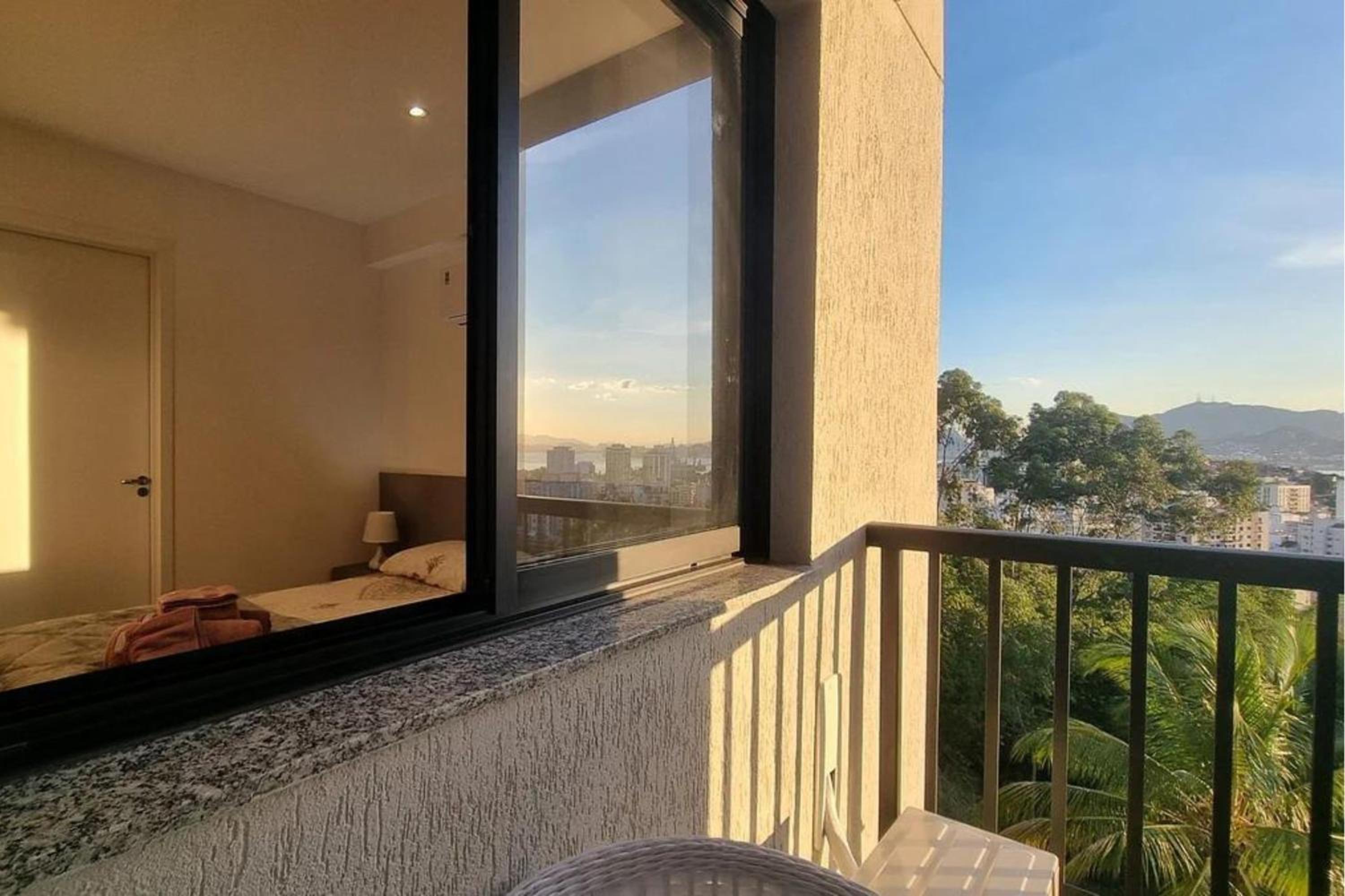 Studio Moderno no Ingá com Vista