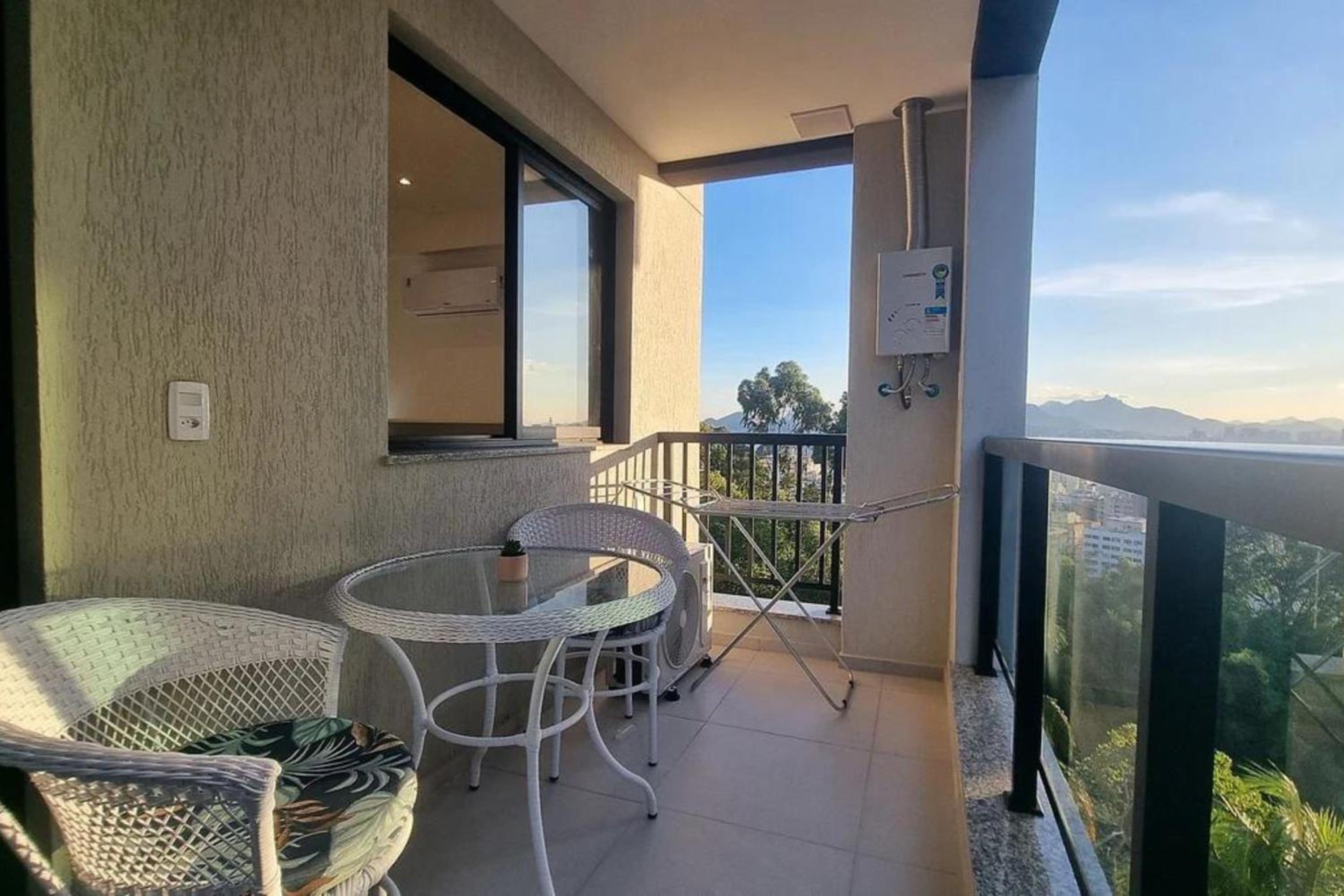 Studio Moderno no Ingá com Vista