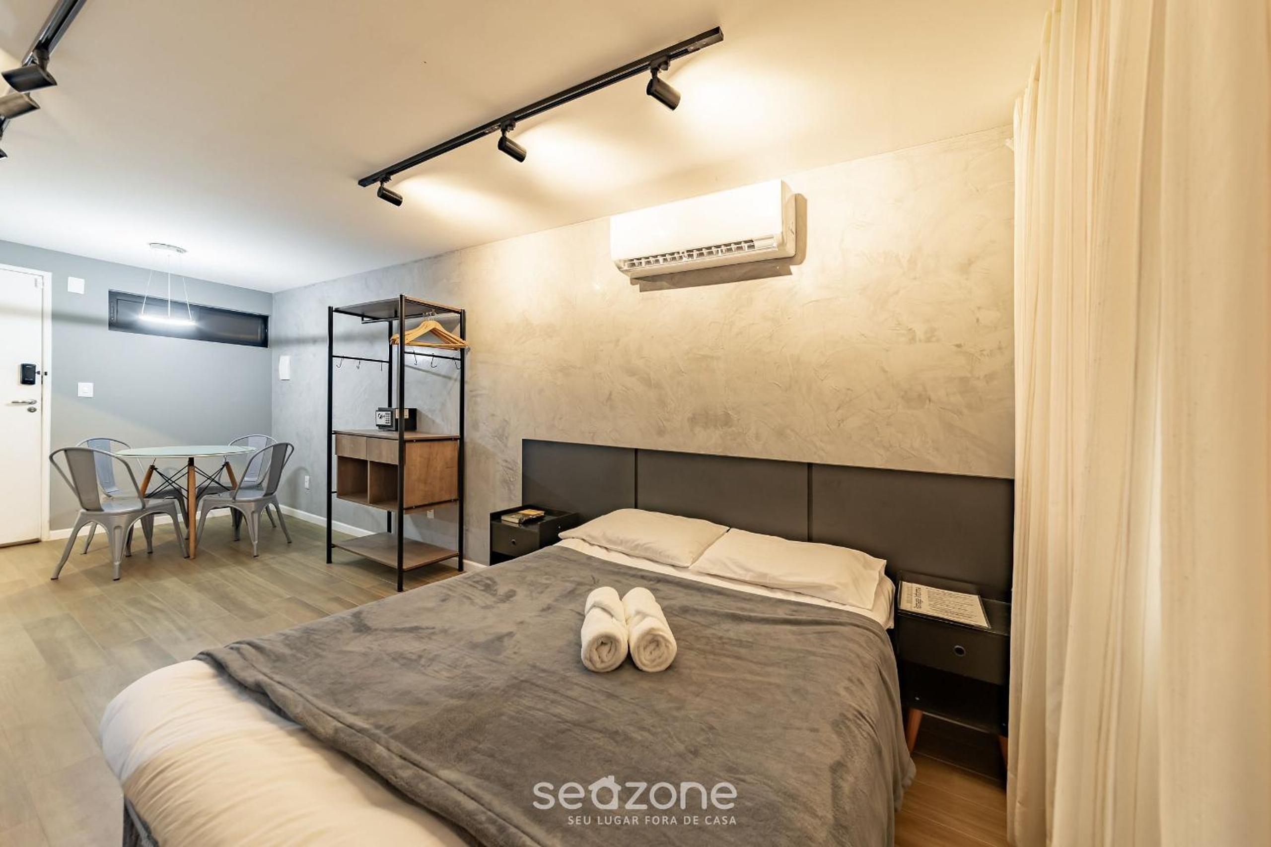 Fully Equipped Accommodations with Pool in a Prime Location in Maceió - ERE