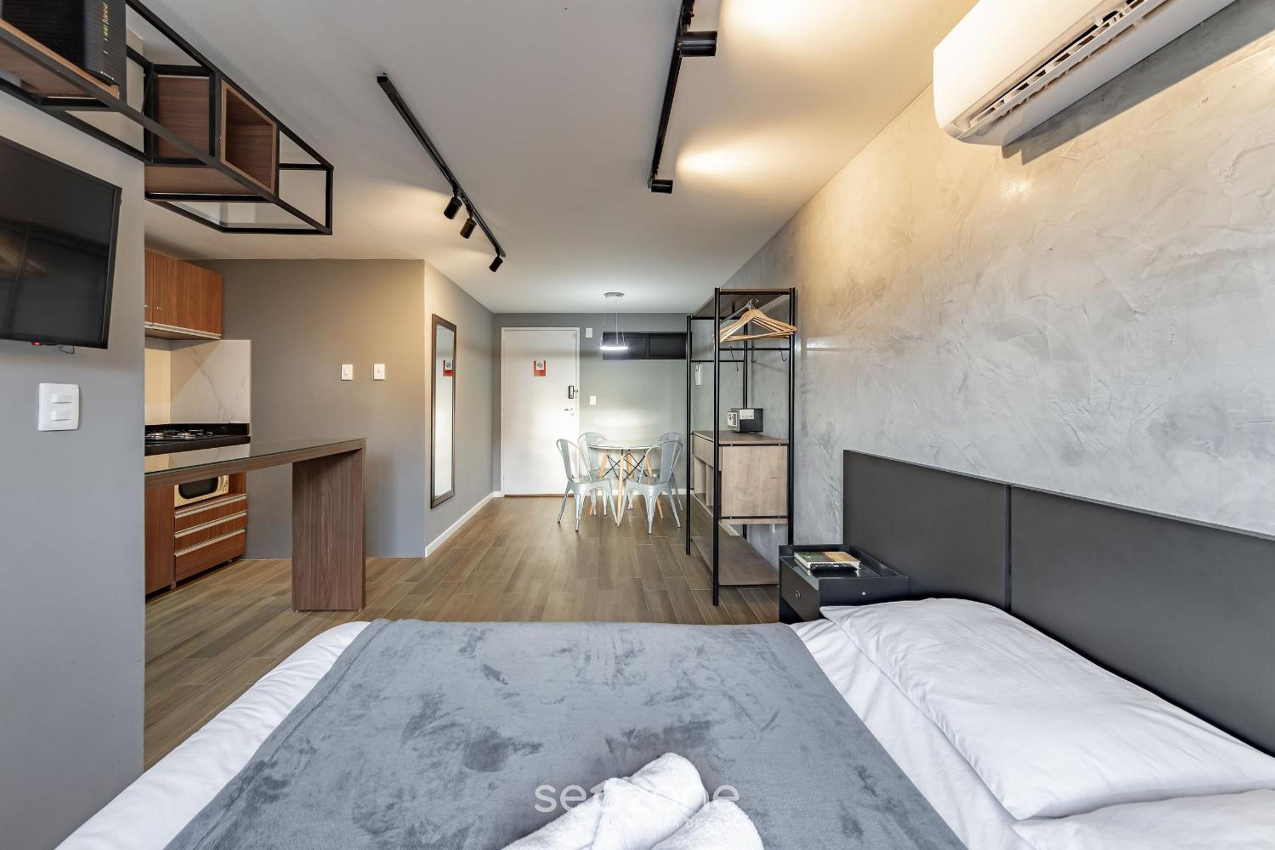Fully Equipped Accommodations with Pool in a Prime Location in Maceió - ERE