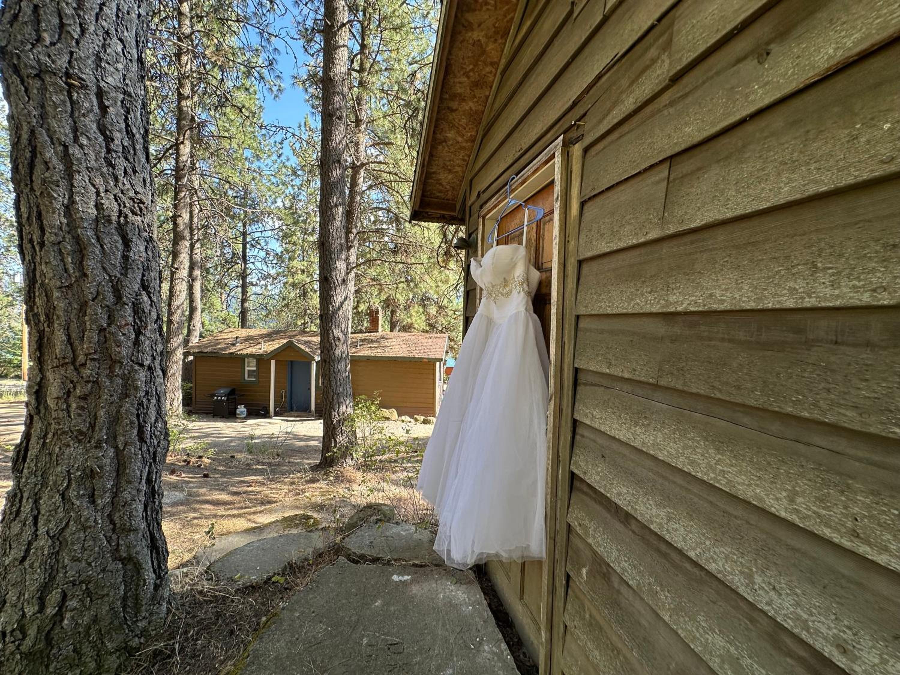 Cabin Getaway with Lake View!