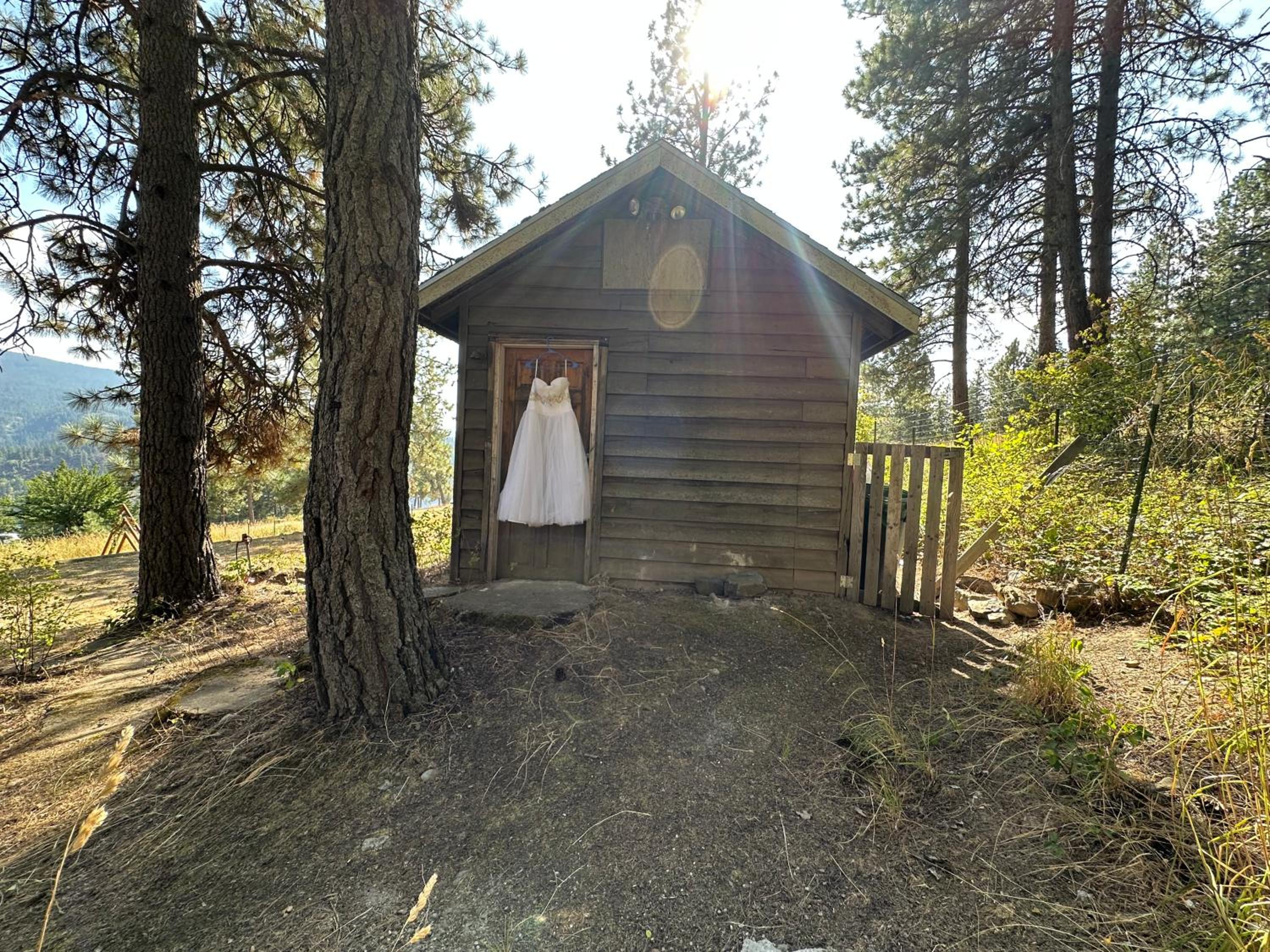Cabin Getaway with Lake View!