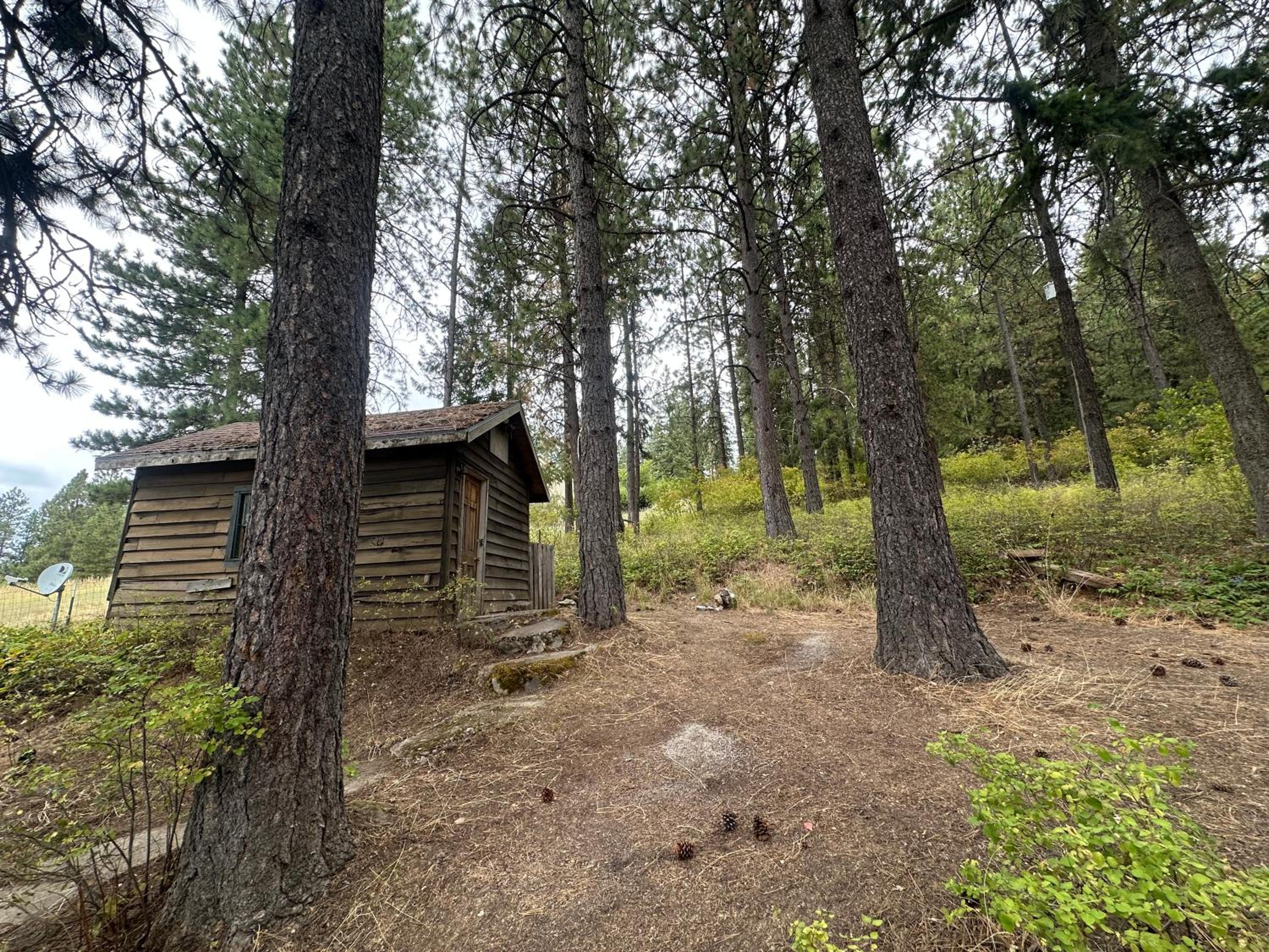 Cabin Getaway with Lake View!