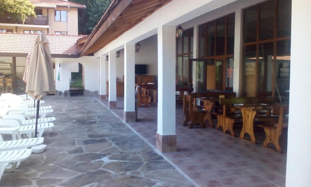 outdoor BBQ area