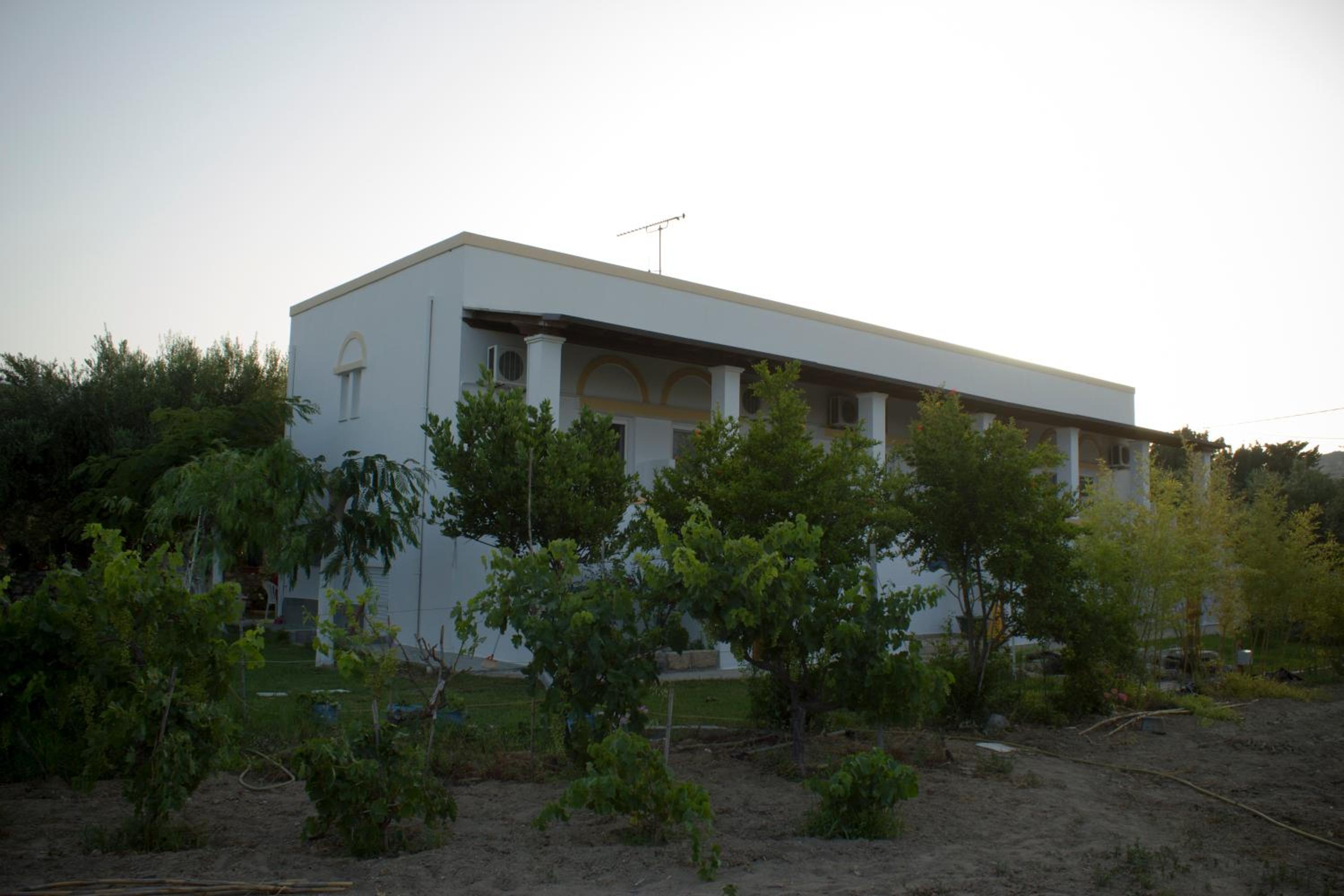Level Houses