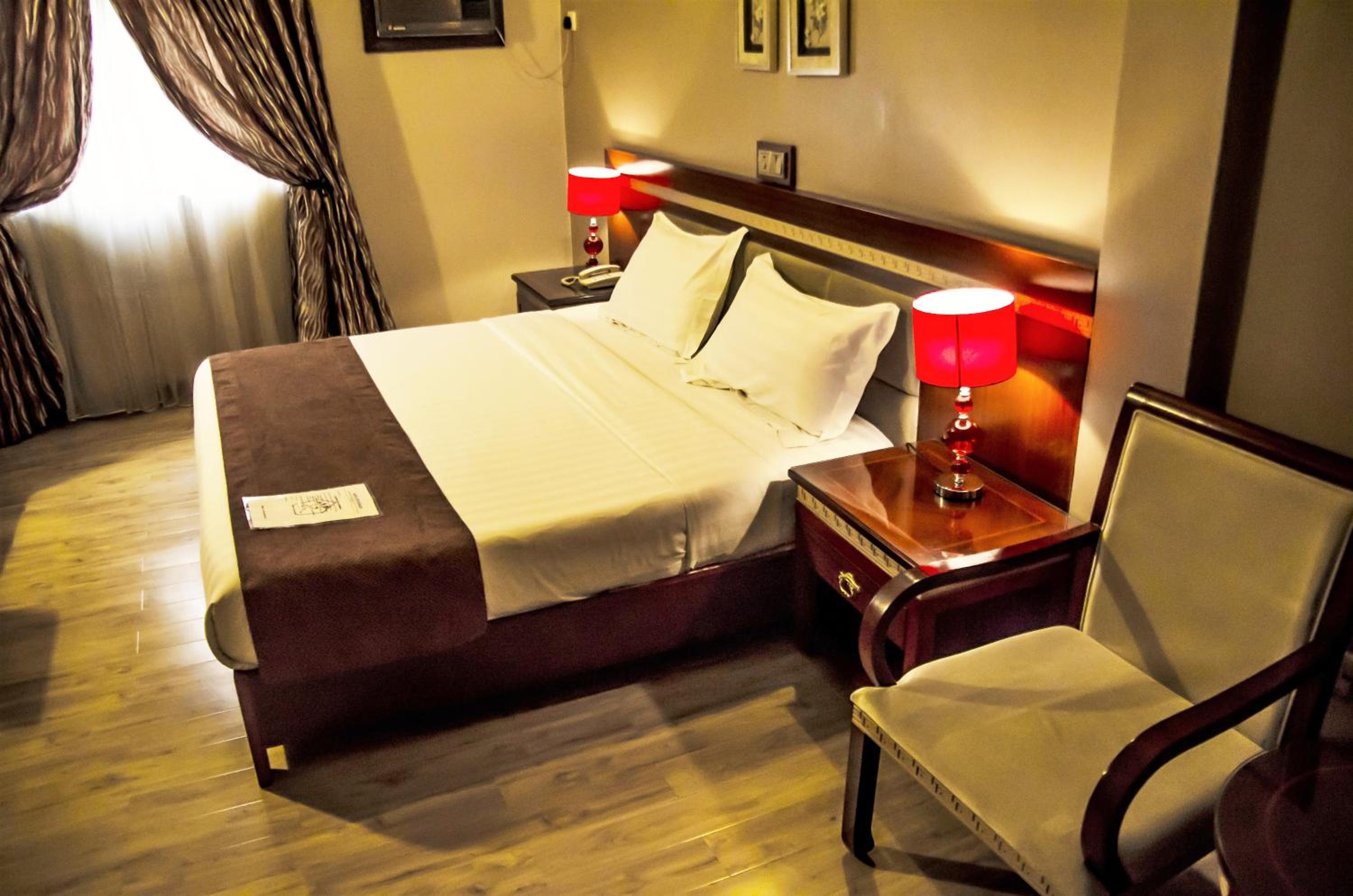 Hotel Rosebud