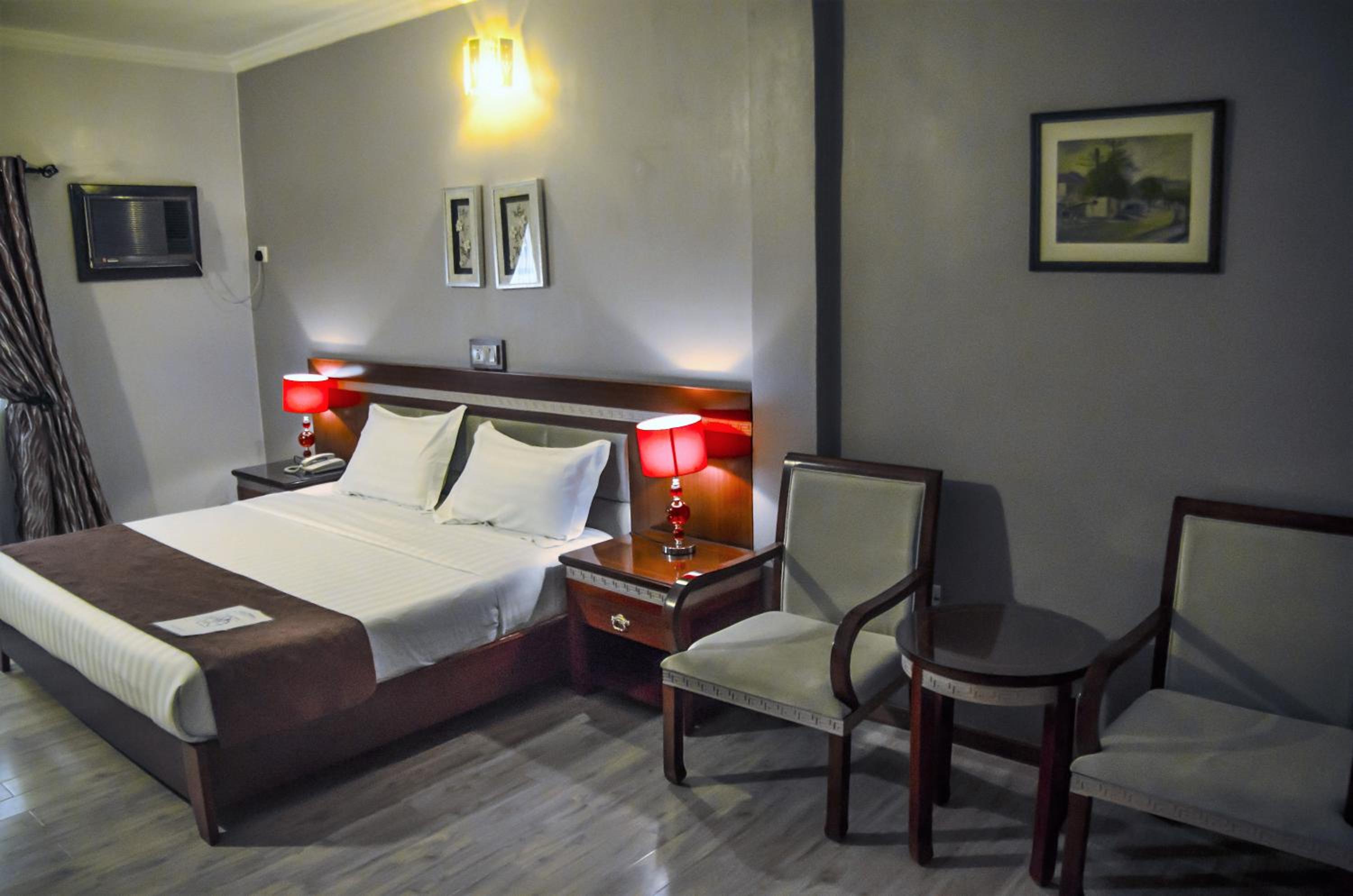 Hotel Rosebud
