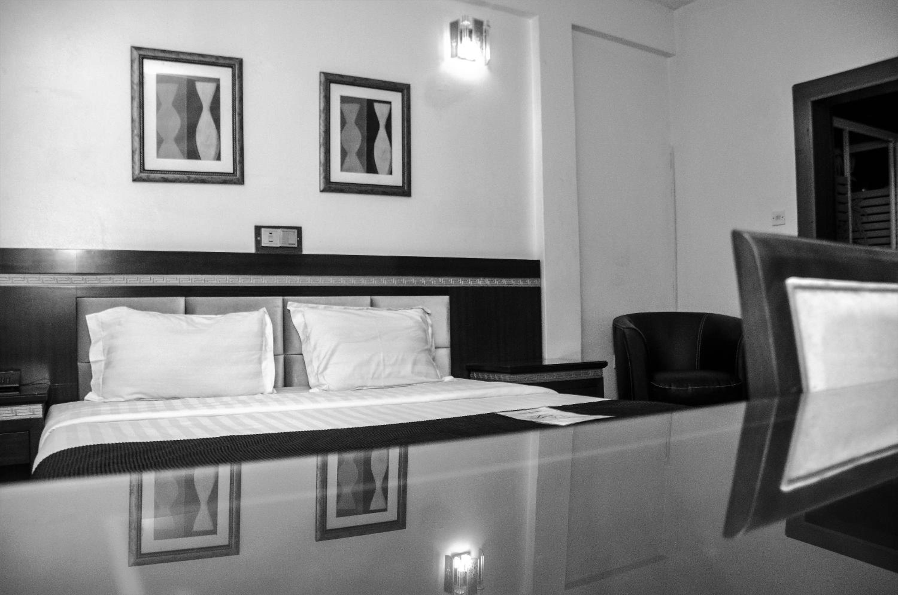Hotel Rosebud