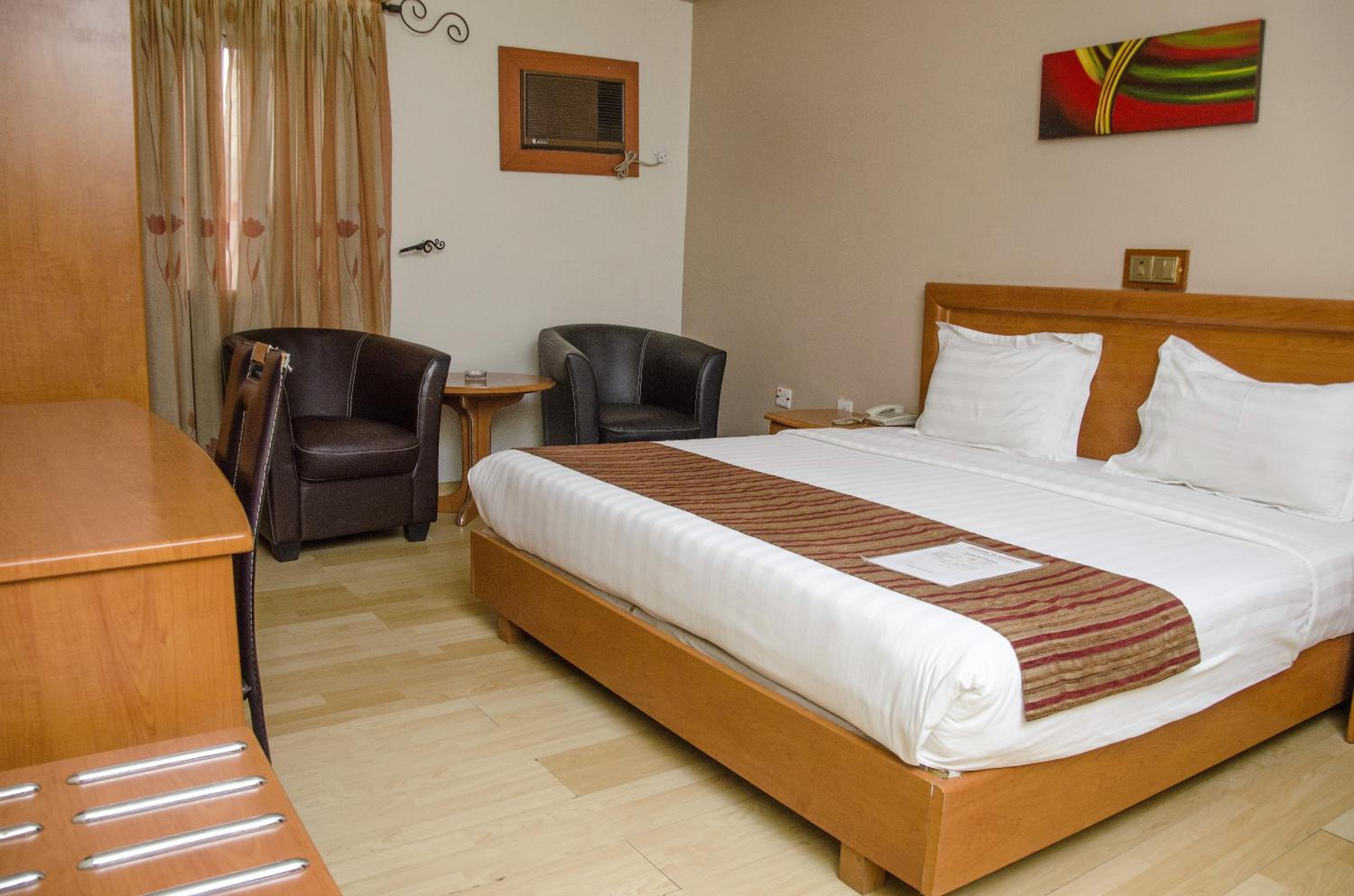Hotel Rosebud