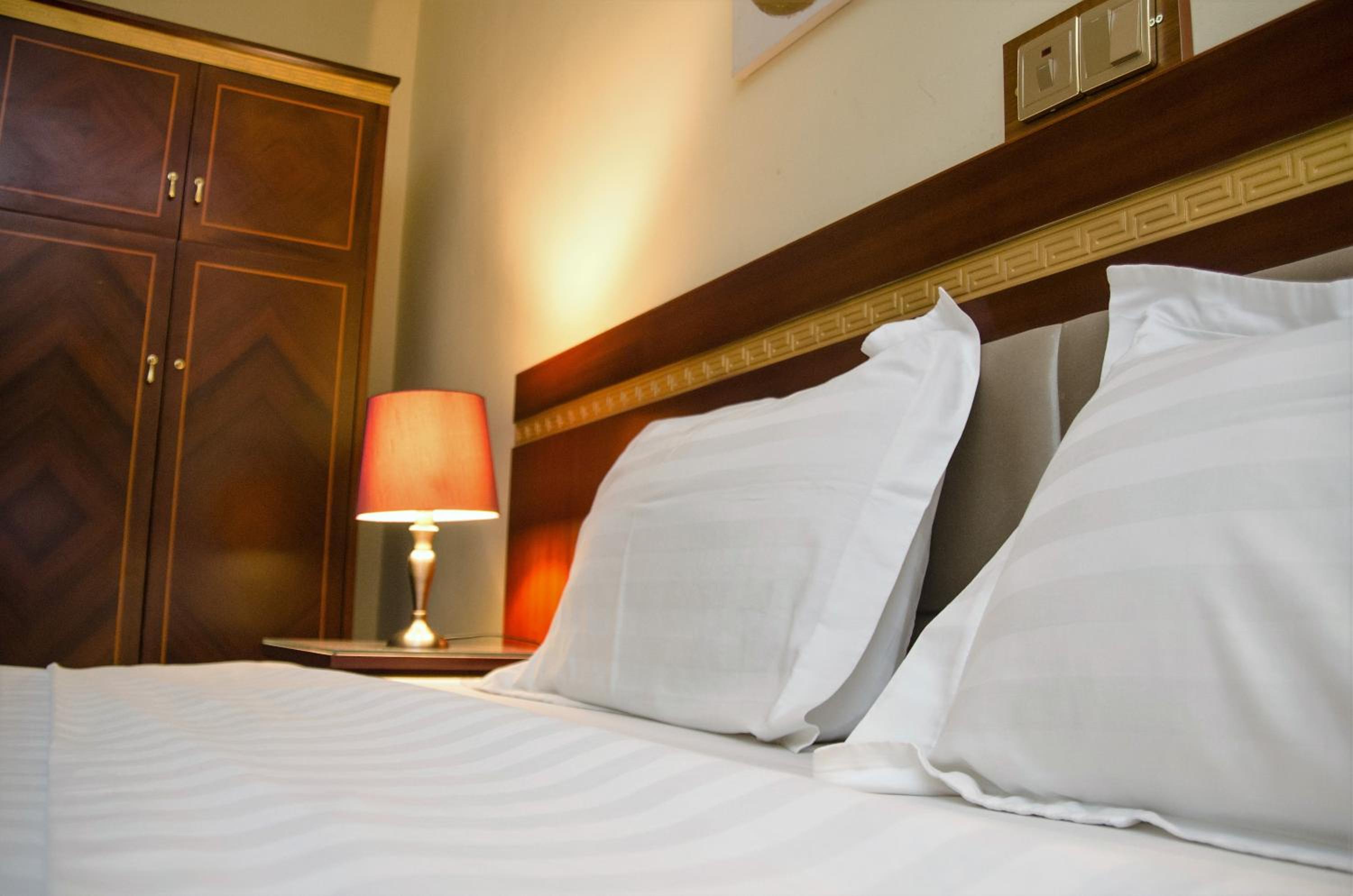 Hotel Rosebud