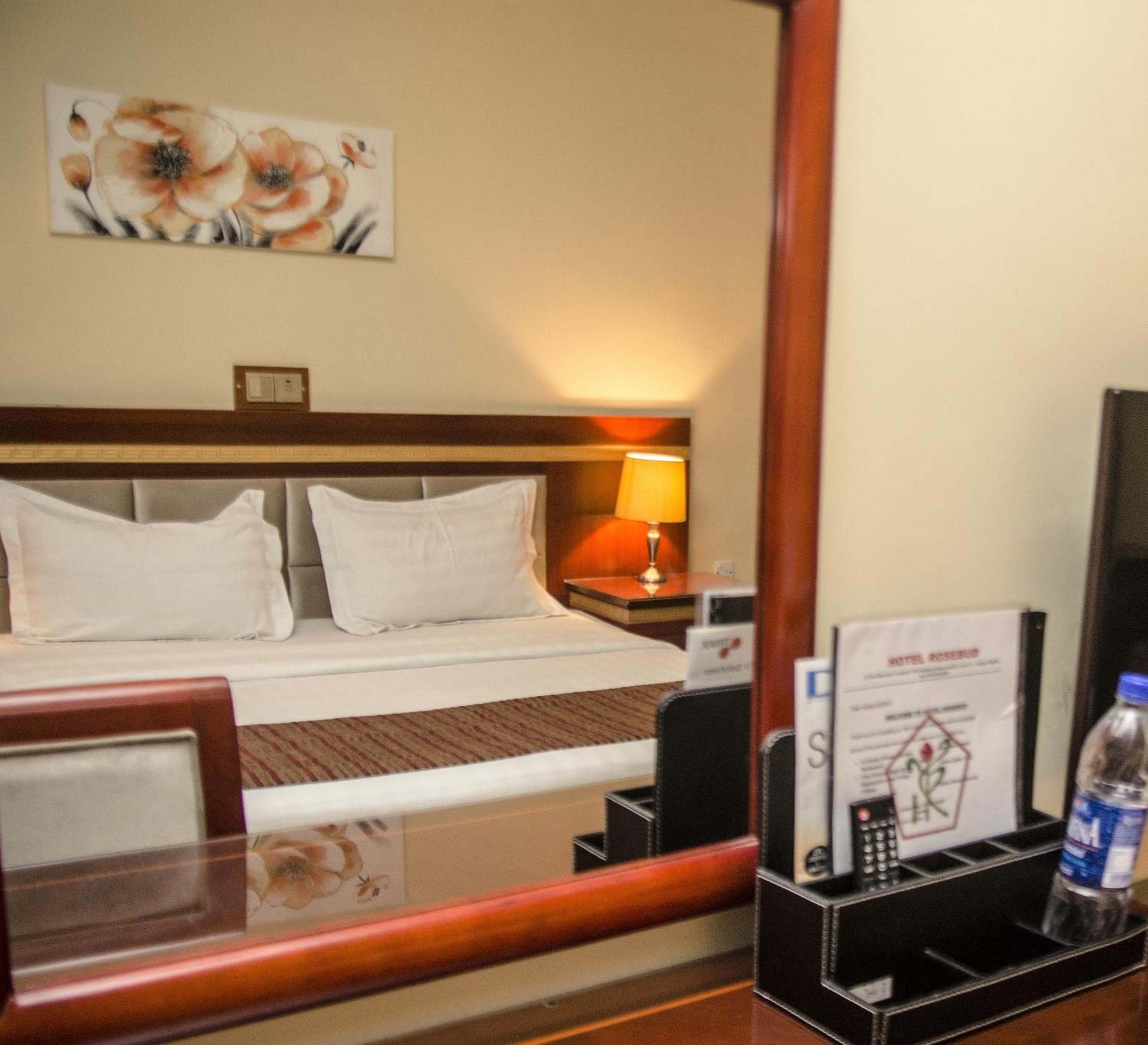 Hotel Rosebud
