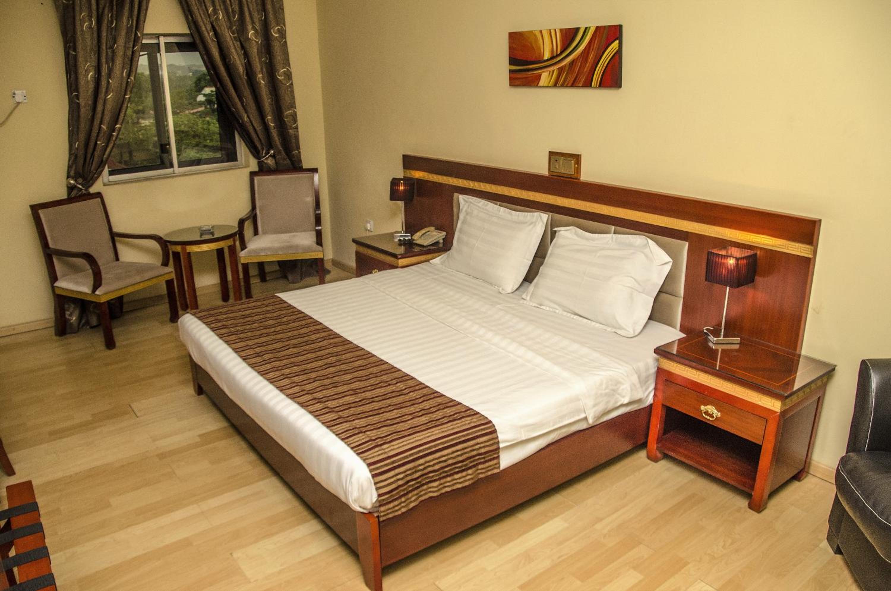 Hotel Rosebud