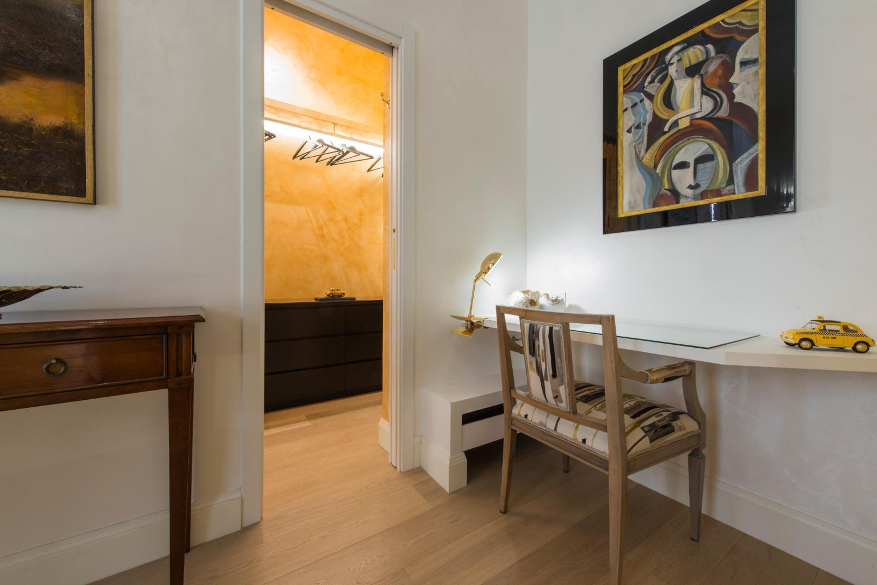 BnButler - Broletto 39 - A few steps to the Duomo and La Scala