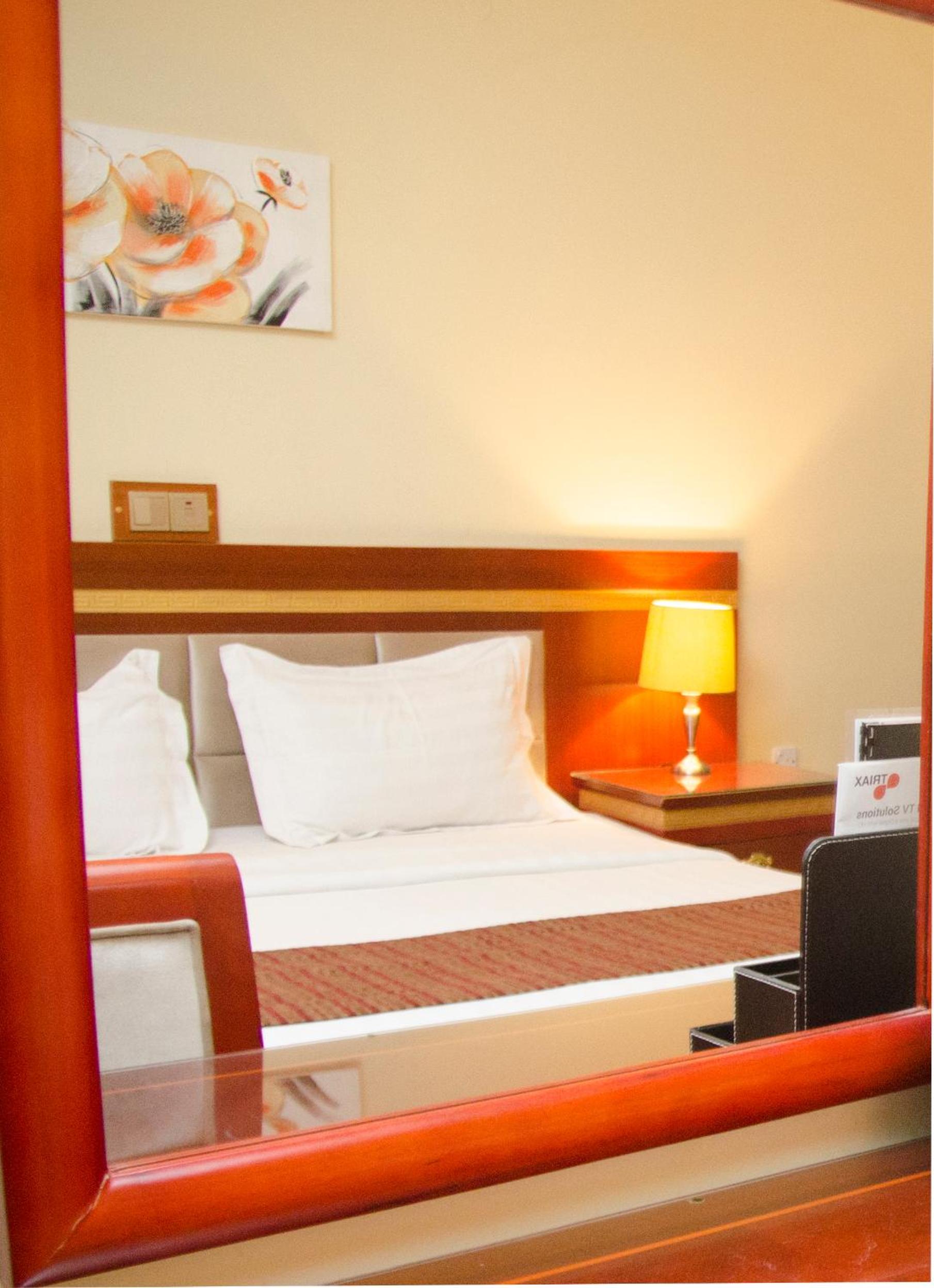 Hotel Rosebud