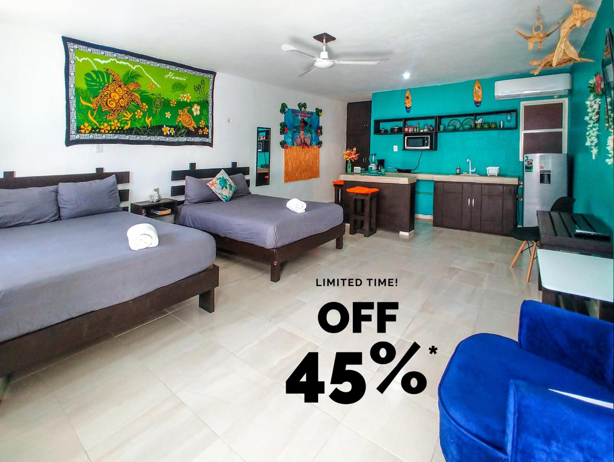 Comfy Family Suite 2 Beds Walk to Kid Friendly Beach Kitchen AC Fast WiFi Great Value 6A