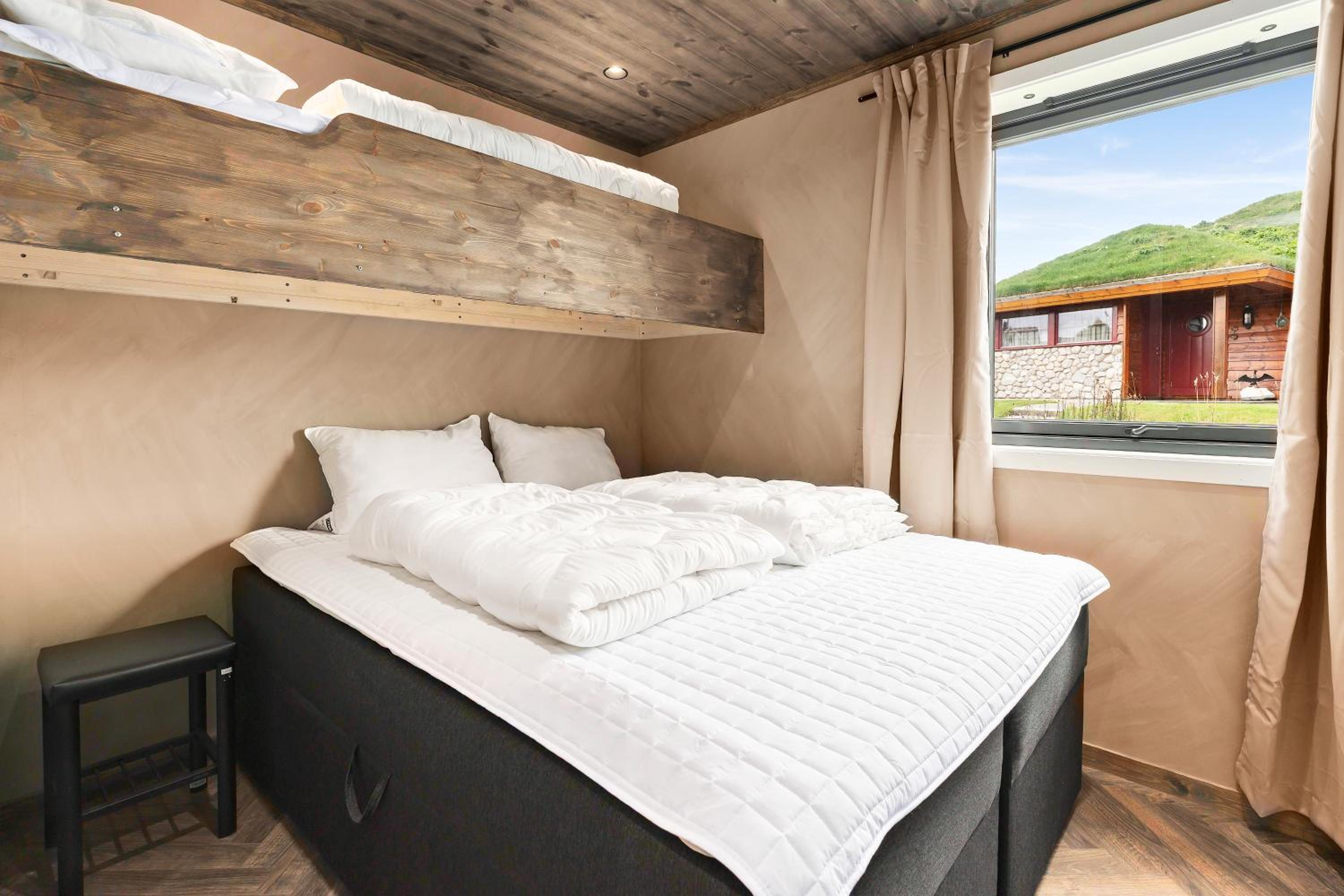 New Northern Light Lodge