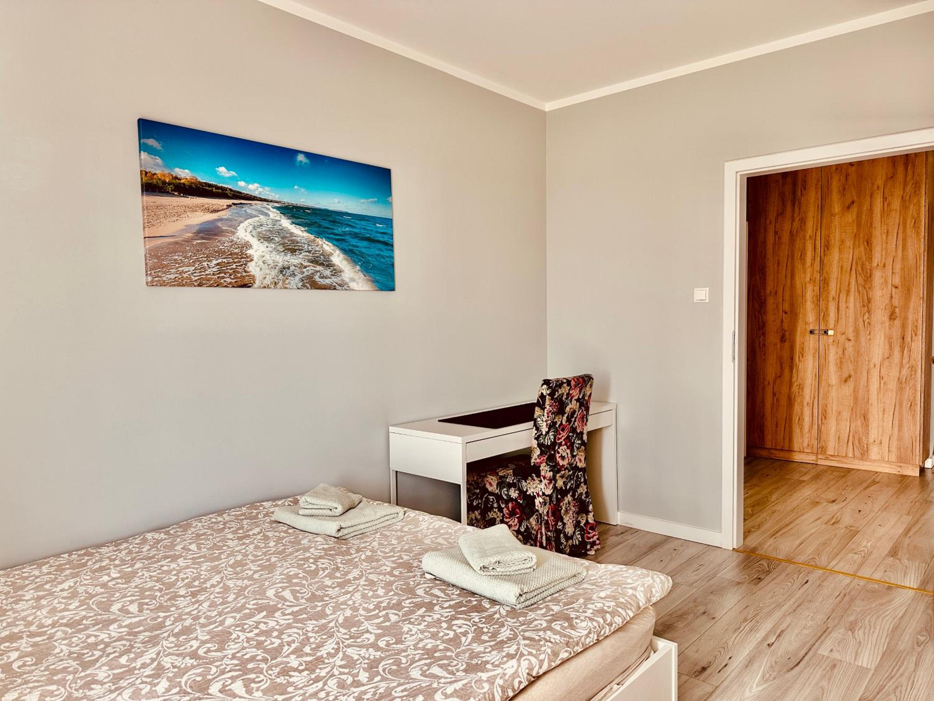 Baltic Inspiration - Guest Favorite, Best Location, 75 SQM, 2 King Bedrooms, Jacuzzi Bath, Parking, Super Host