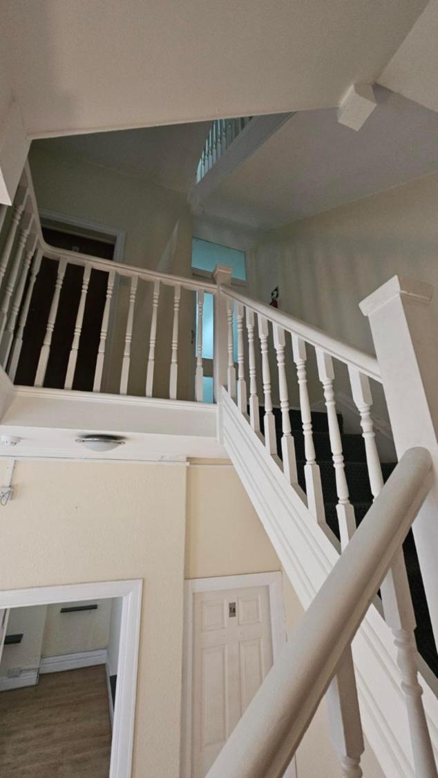 Park Road Guest House - Room To Rent On Park Road in Blackpool FY1 4ET
