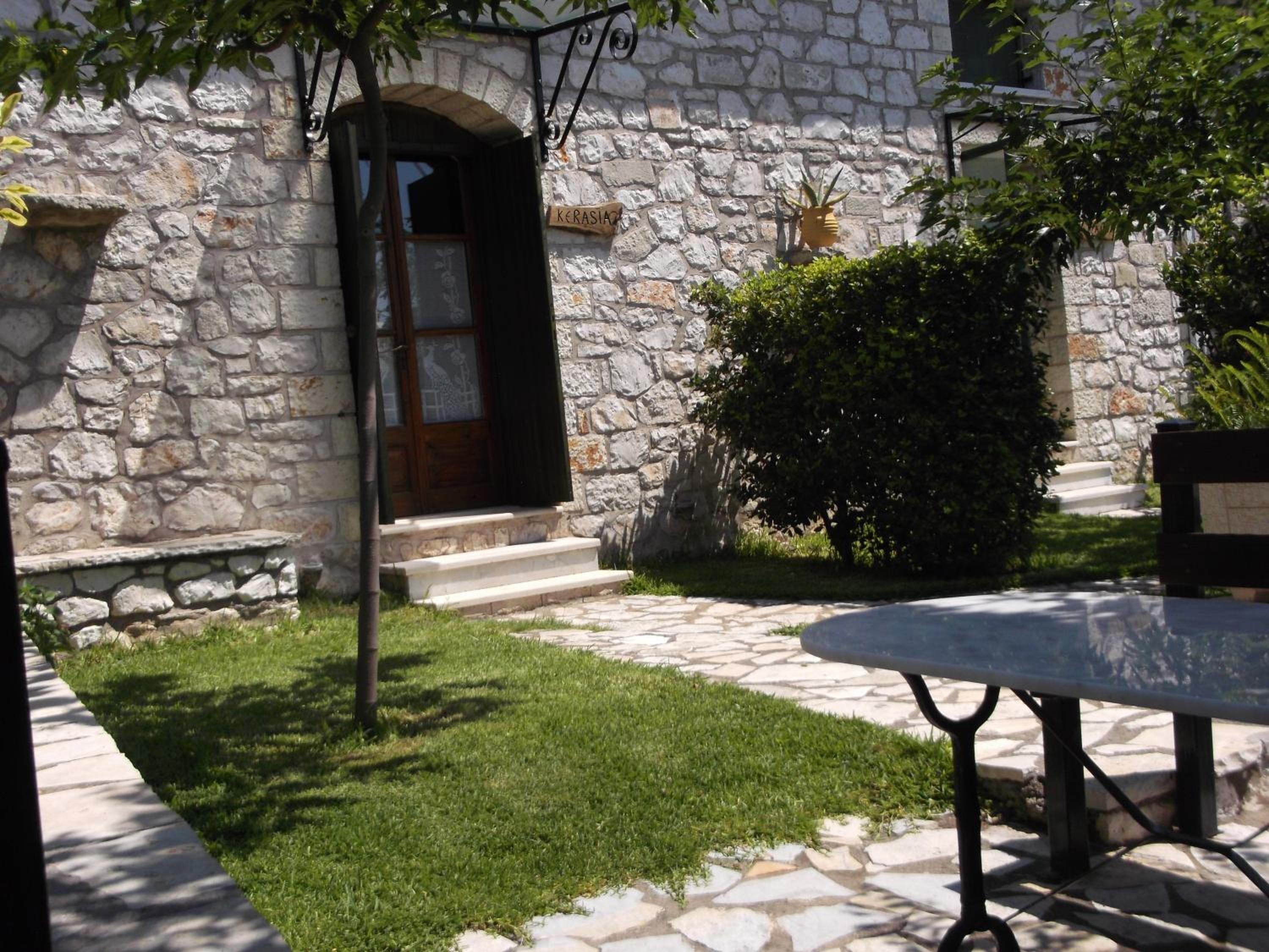 Photo 16