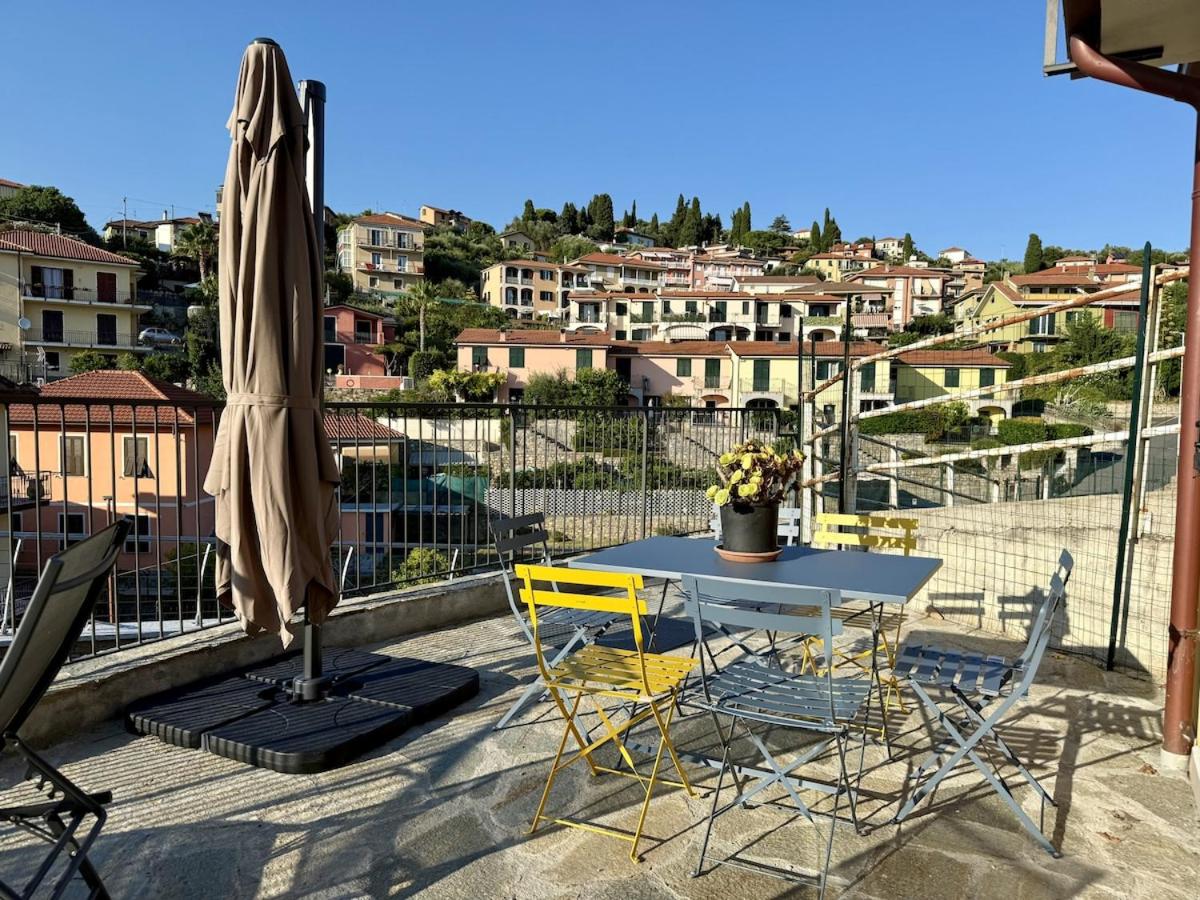 HOST4U - Nuovo Appartamento con Ingresso Indipendente e Parcheggio Privato - Villa Catocce