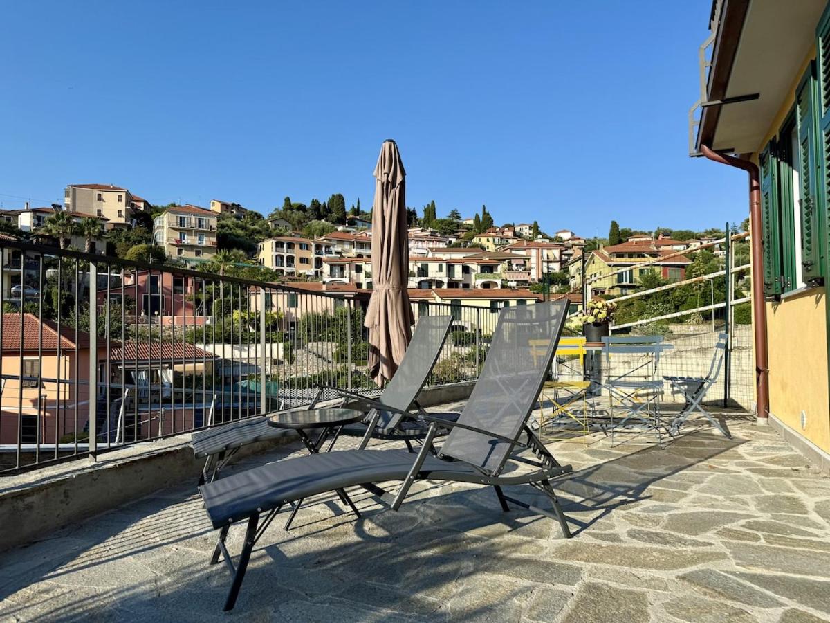 HOST4U - Nuovo Appartamento con Ingresso Indipendente e Parcheggio Privato - Villa Catocce