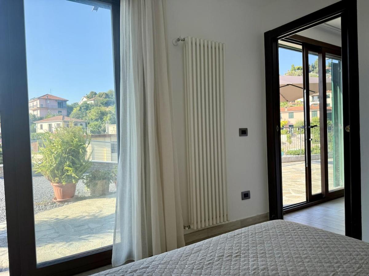 HOST4U - Nuovo Appartamento con Ingresso Indipendente e Parcheggio Privato - Villa Catocce