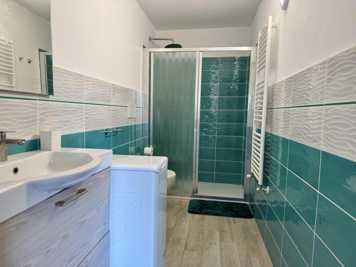 HOST4U - Nuovo Appartamento con Ingresso Indipendente e Parcheggio Privato - Villa Catocce