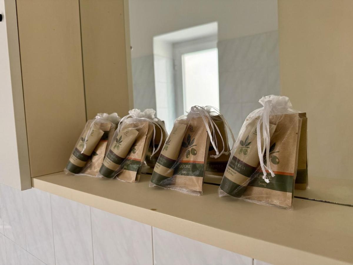 HOST4U - Dimora Antica in Centro a Porto Maurizio di Imperia - Casa Rina