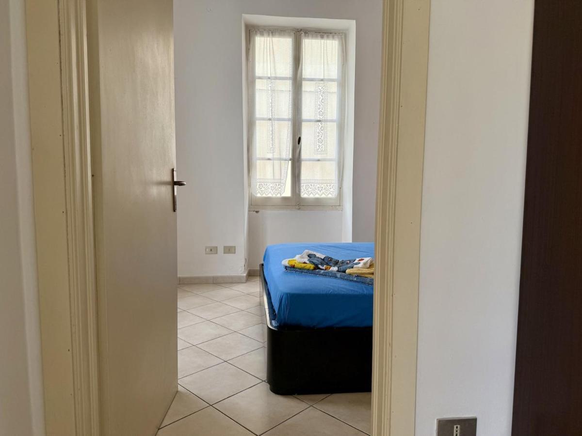 HOST4U - Dimora Antica in Centro a Porto Maurizio di Imperia - Casa Rina